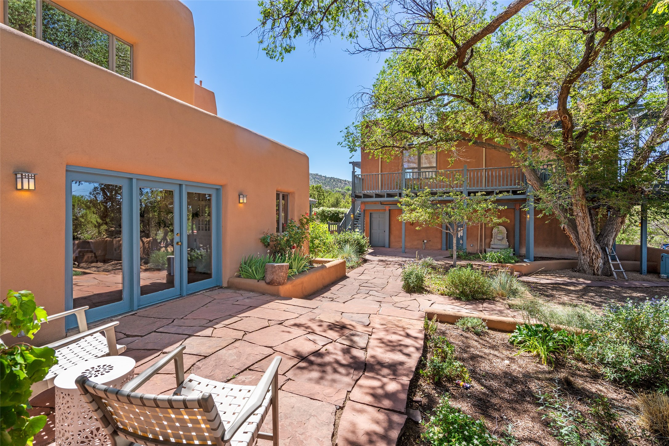 3869 Old Santa Fe Trail