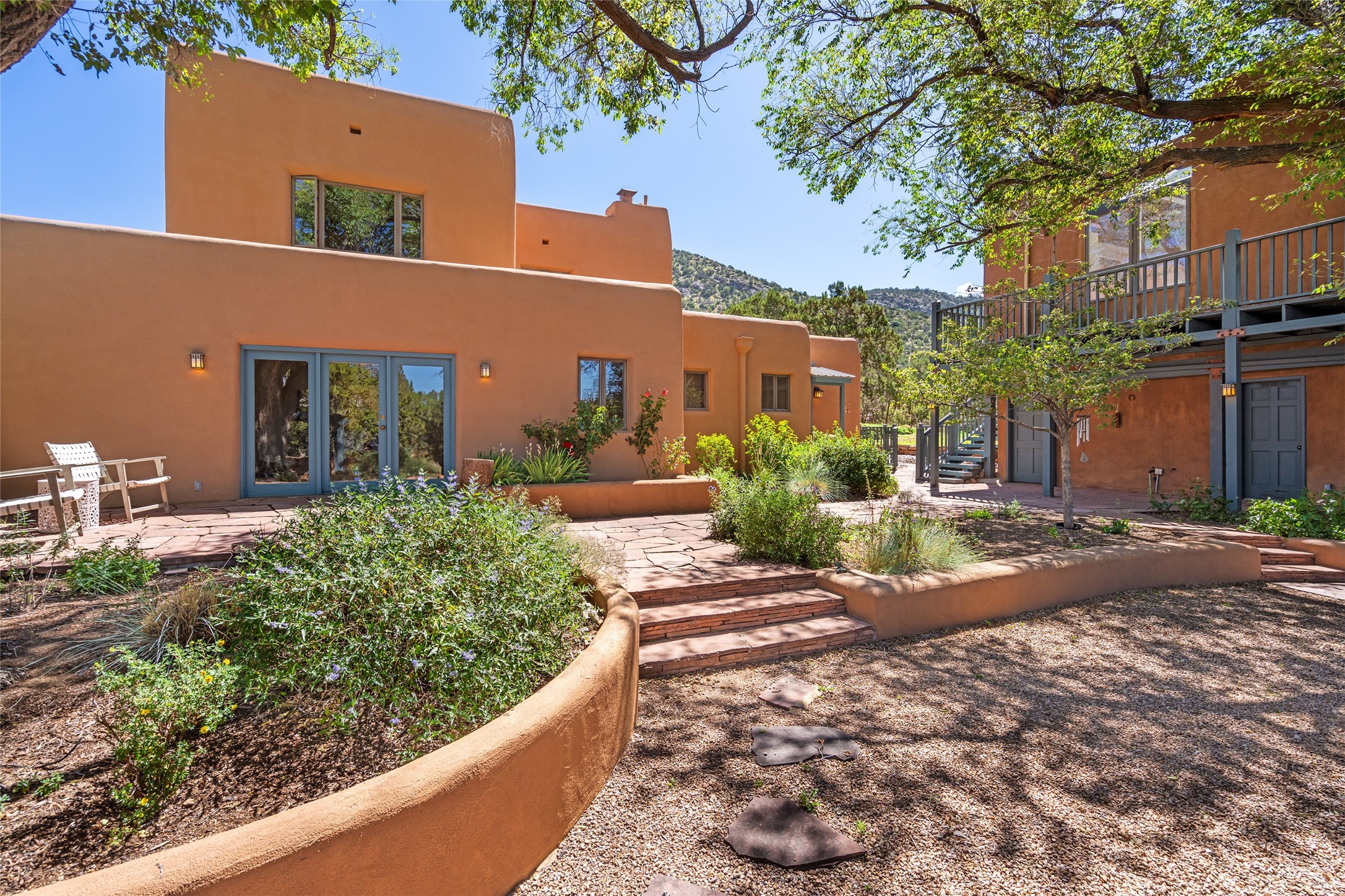 3869 Old Santa Fe Trail