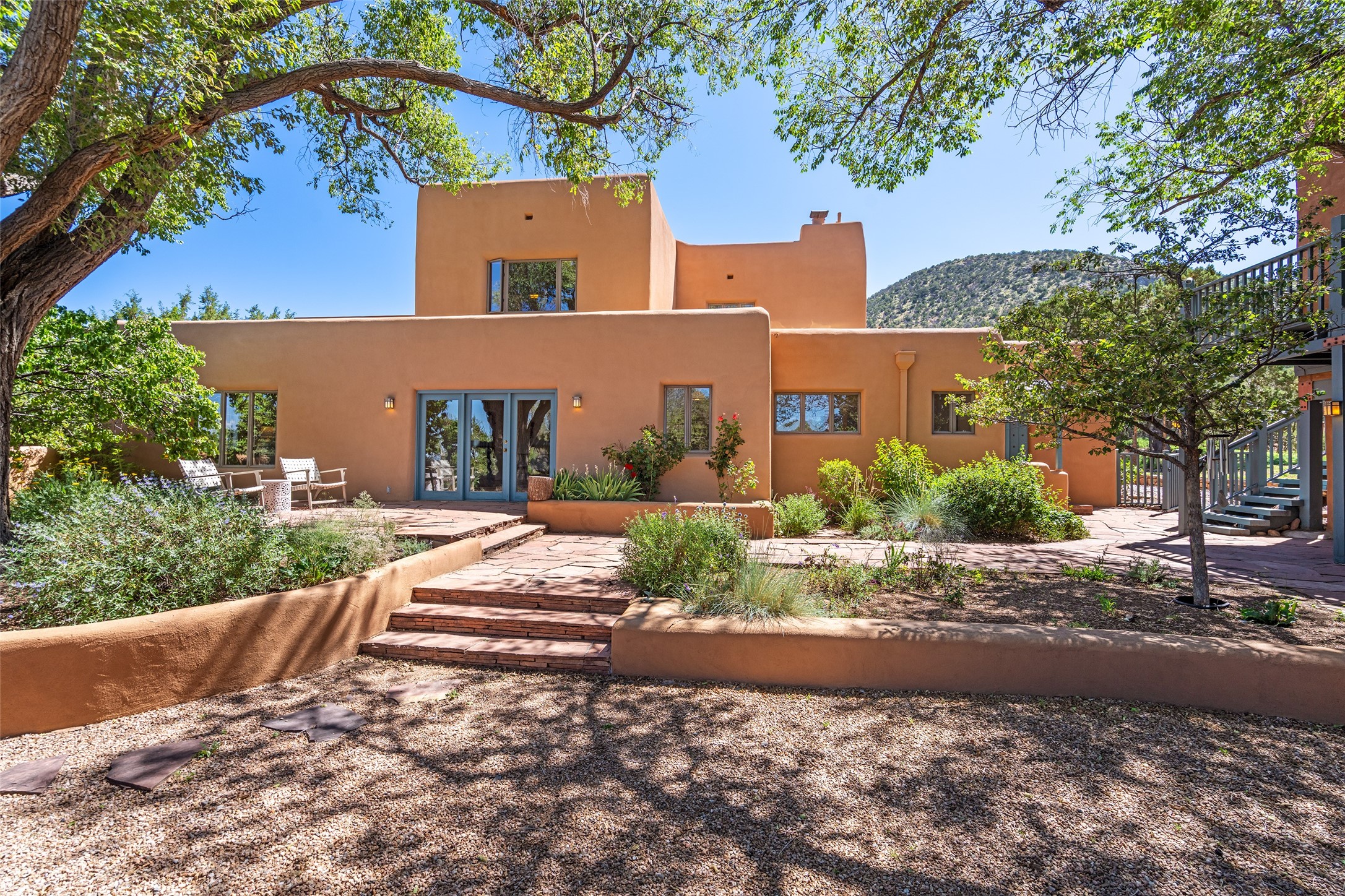 3869 Old Santa Fe Trail