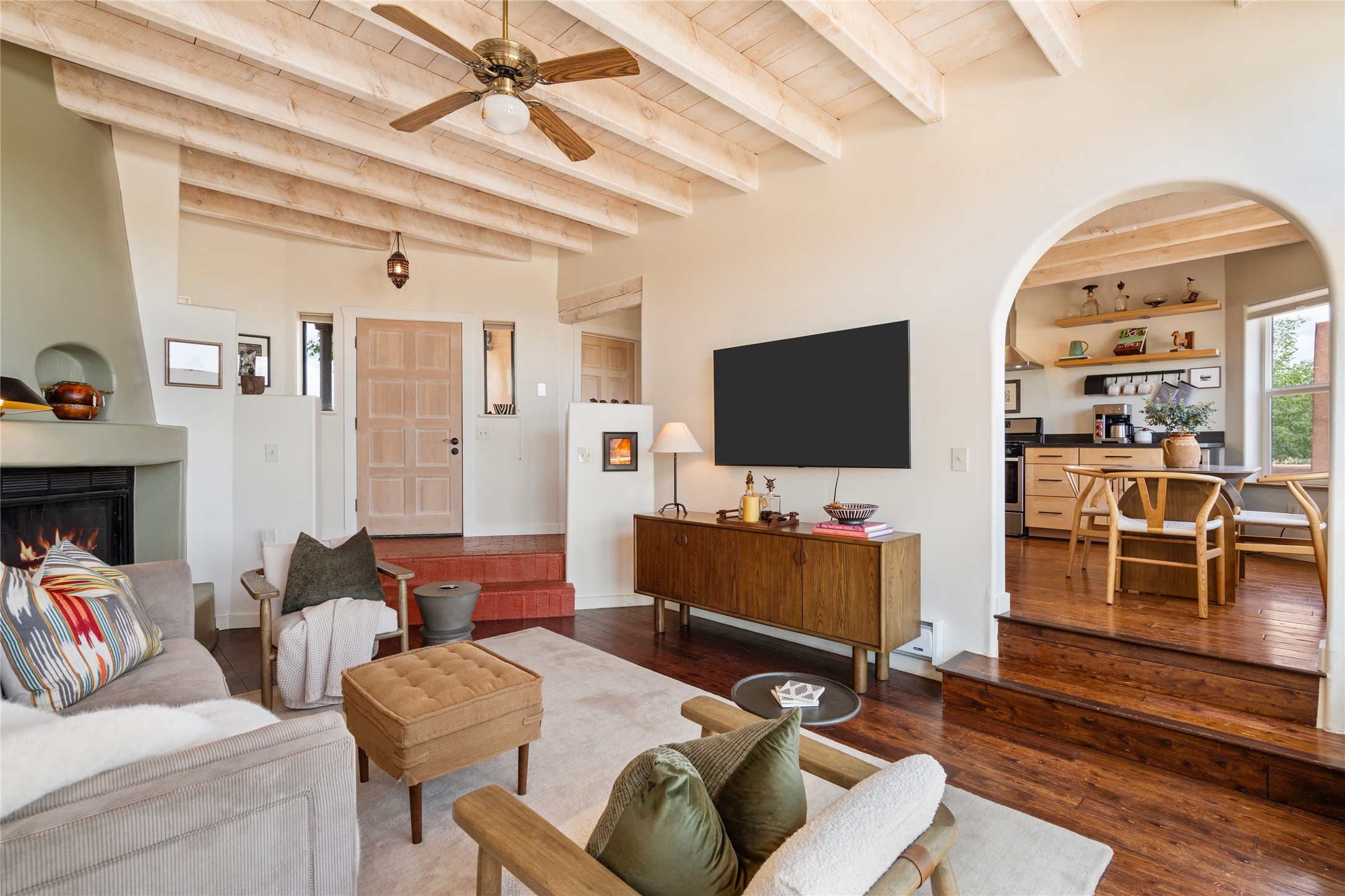 3 Raudo Road