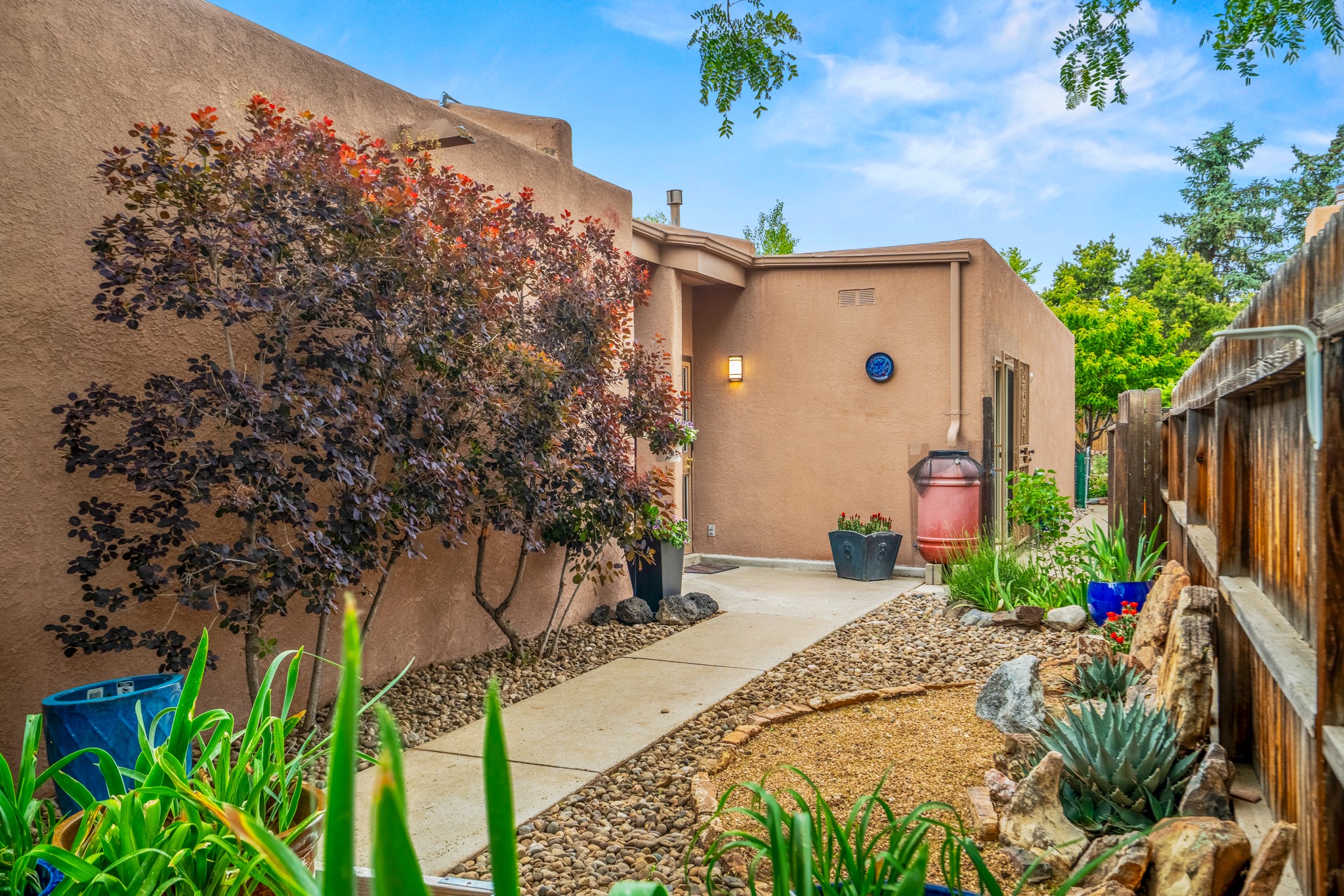 1547 Escondida Court