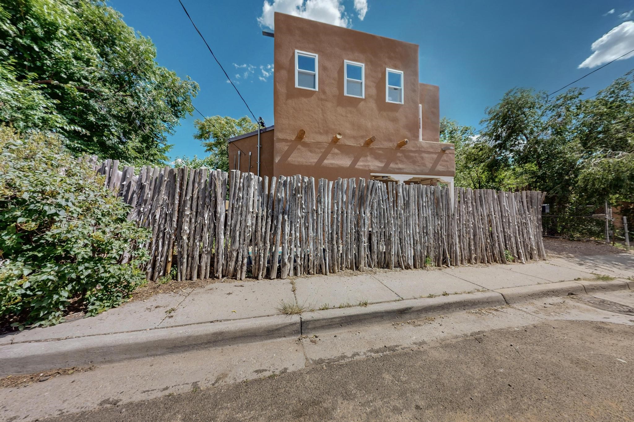 1010 Lopez Street