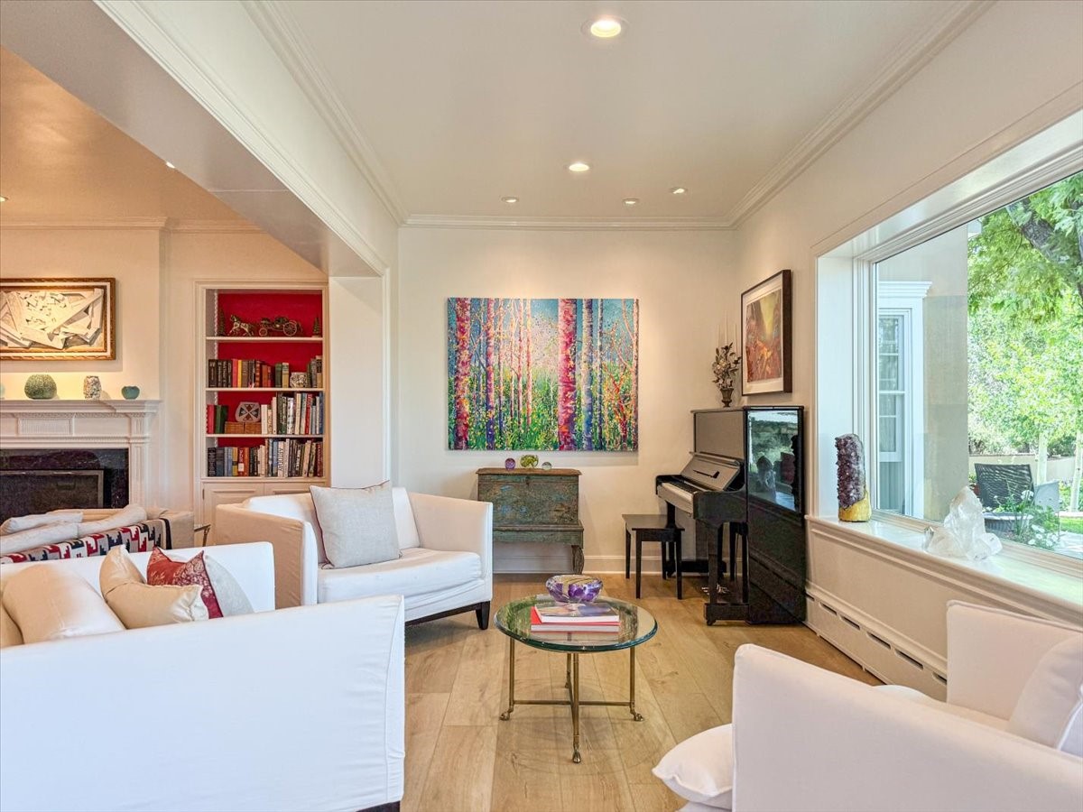 1110 Old Santa Fe Trail