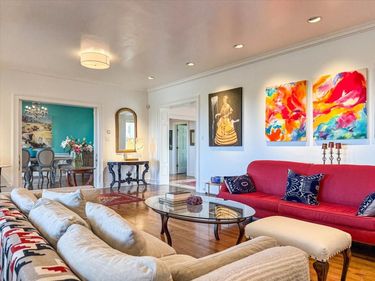 1110 Old Santa Fe Trail