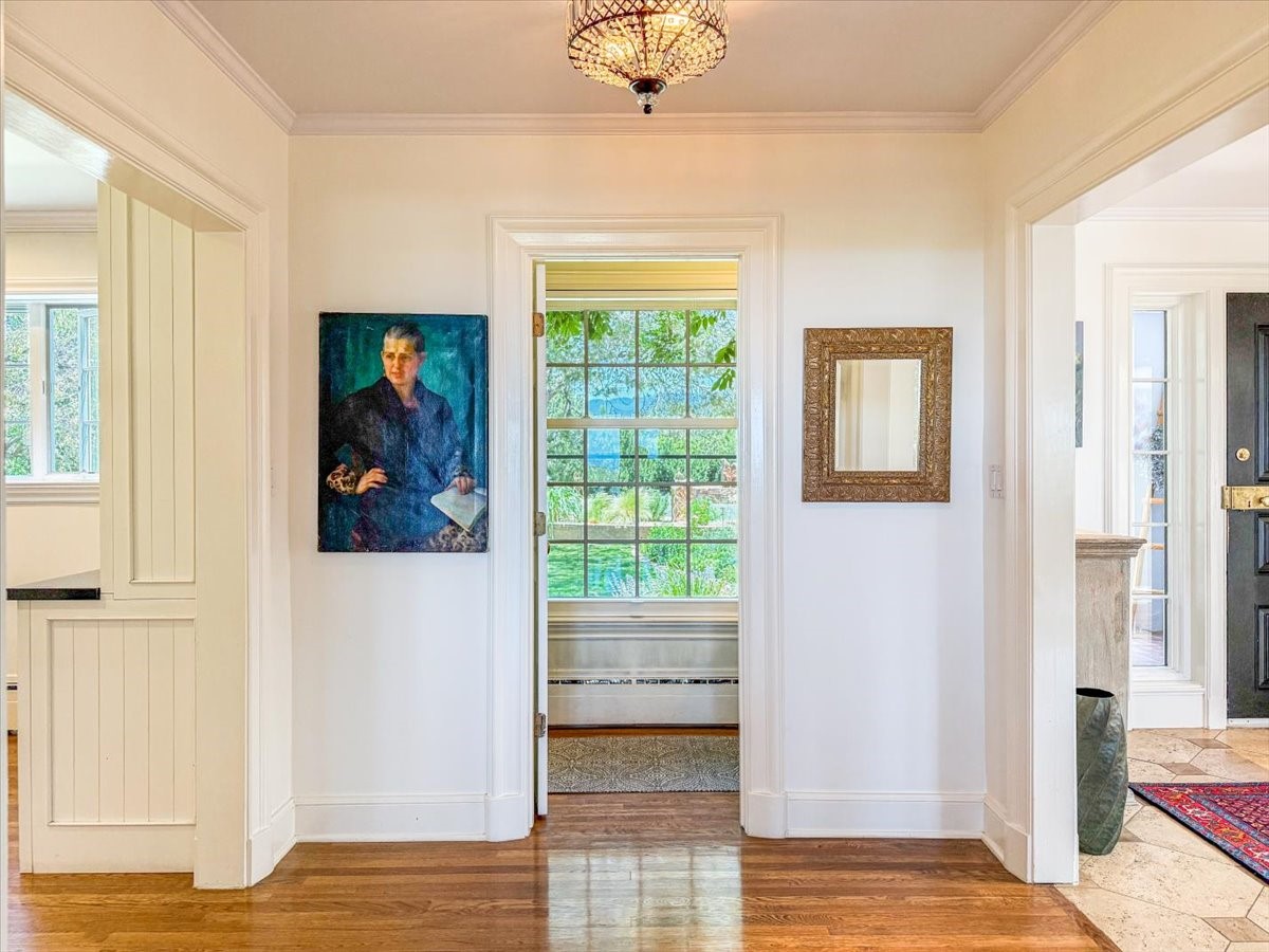 1110 Old Santa Fe Trail