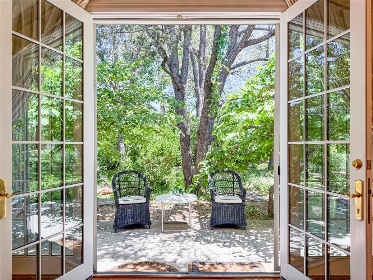 1110 Old Santa Fe Trail