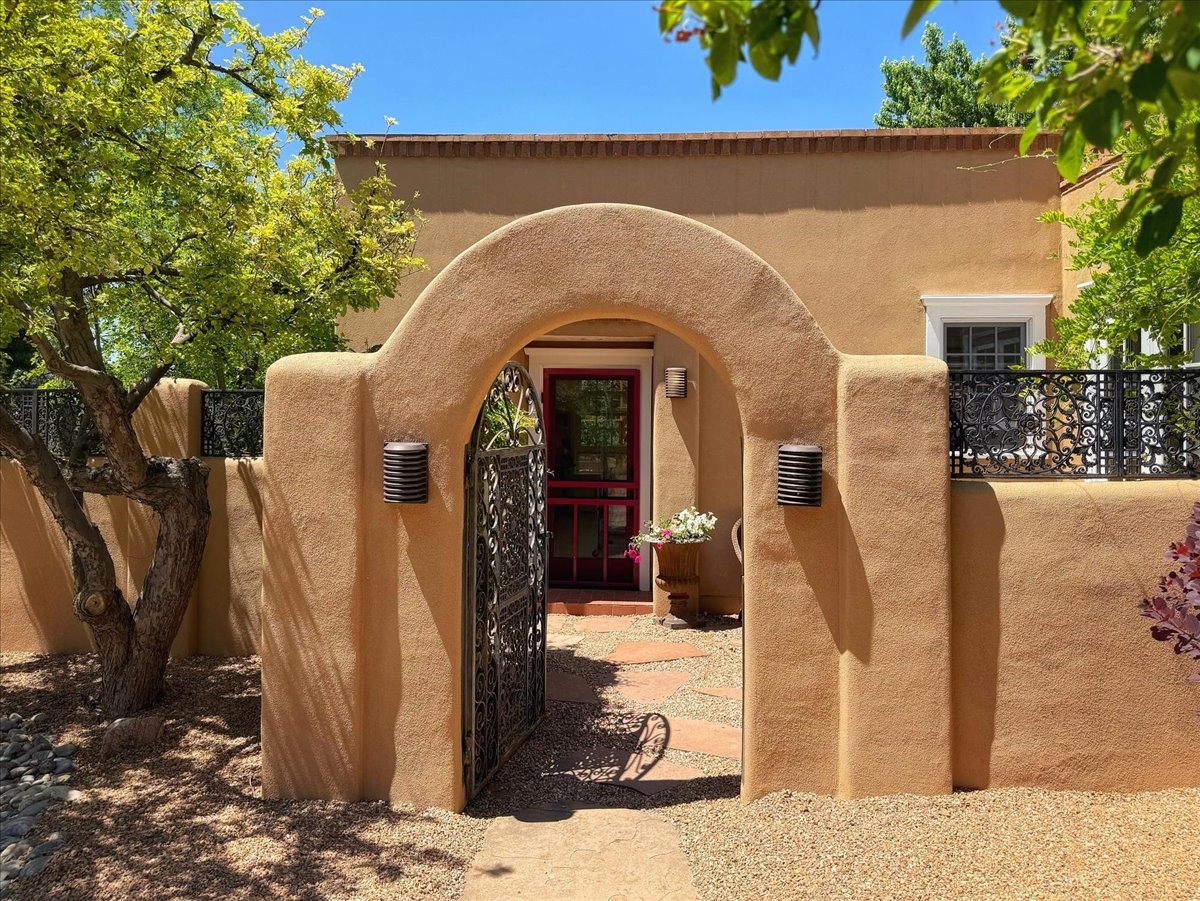 1110 Old Santa Fe Trail