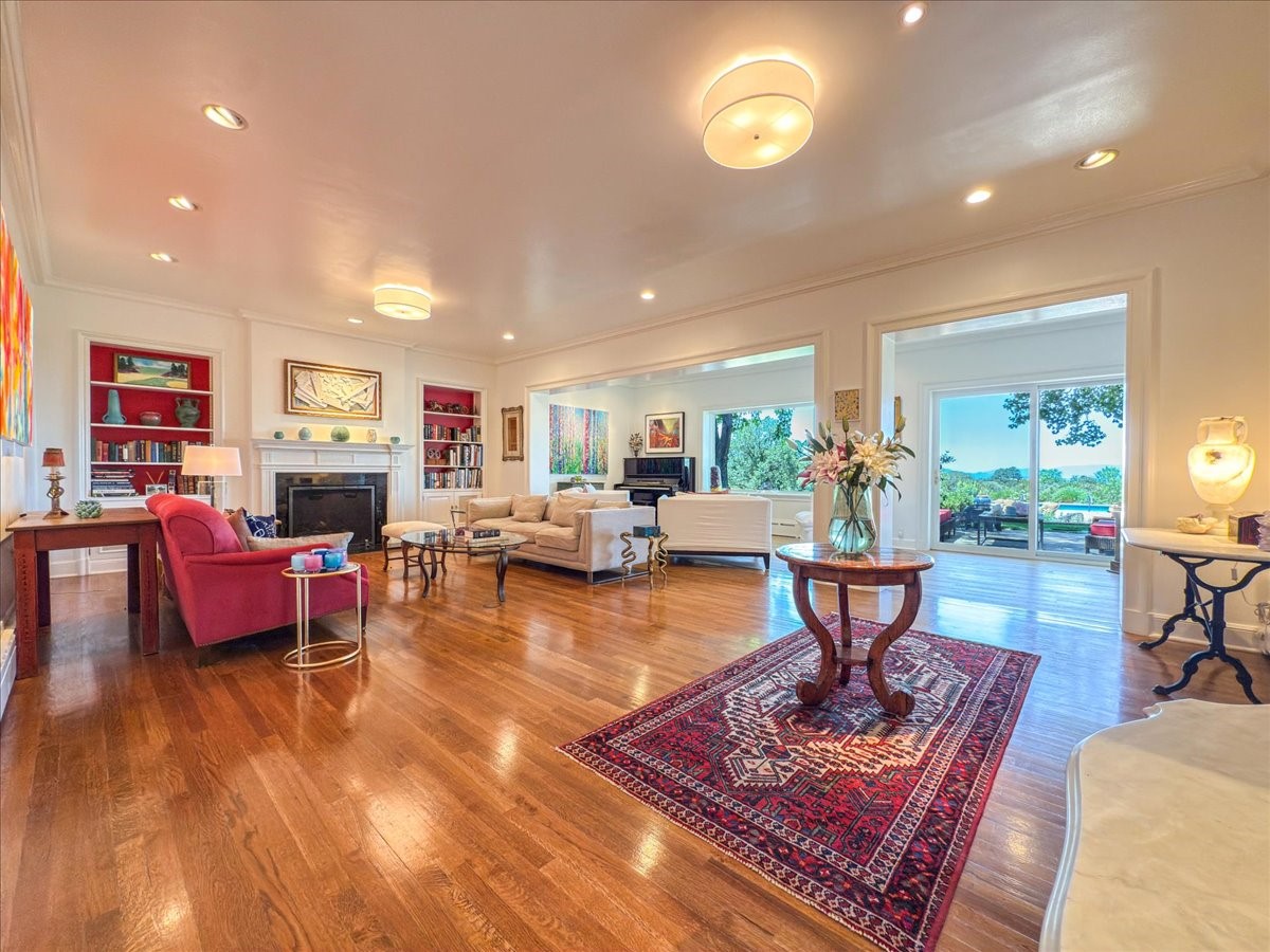 1110 Old Santa Fe Trail