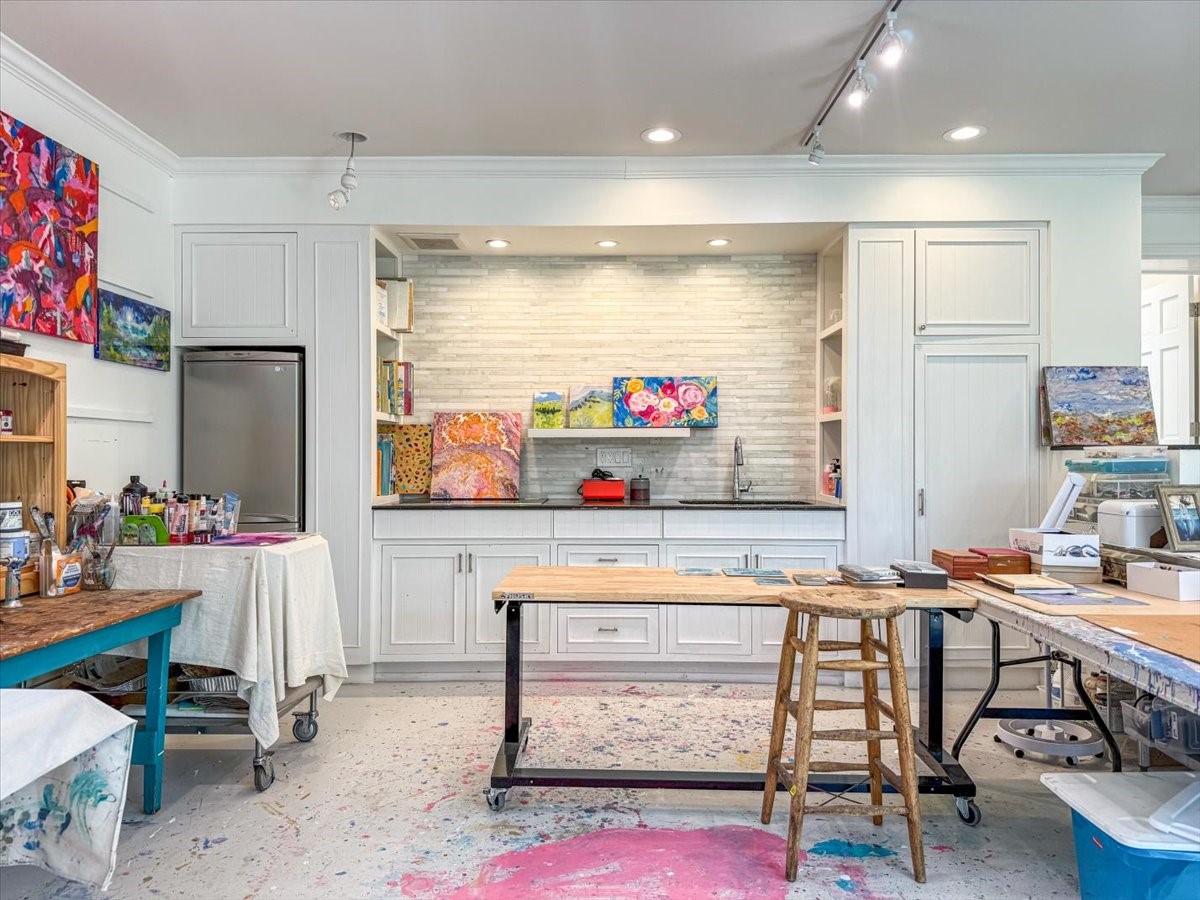 1110 Old Santa Fe Trail