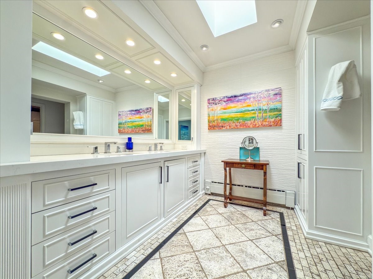 1110 Old Santa Fe Trail