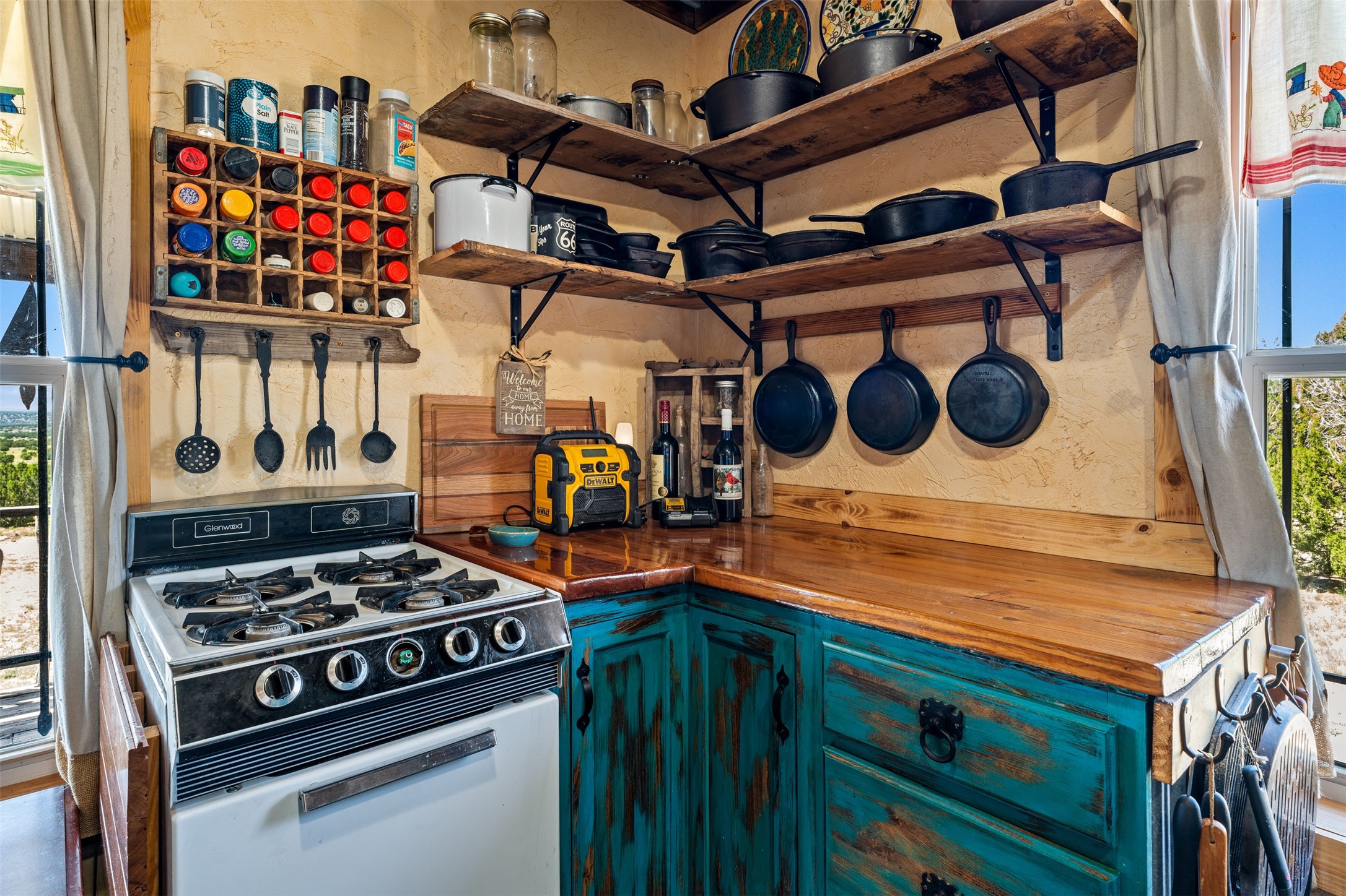 4221 Palo Amarillo Road