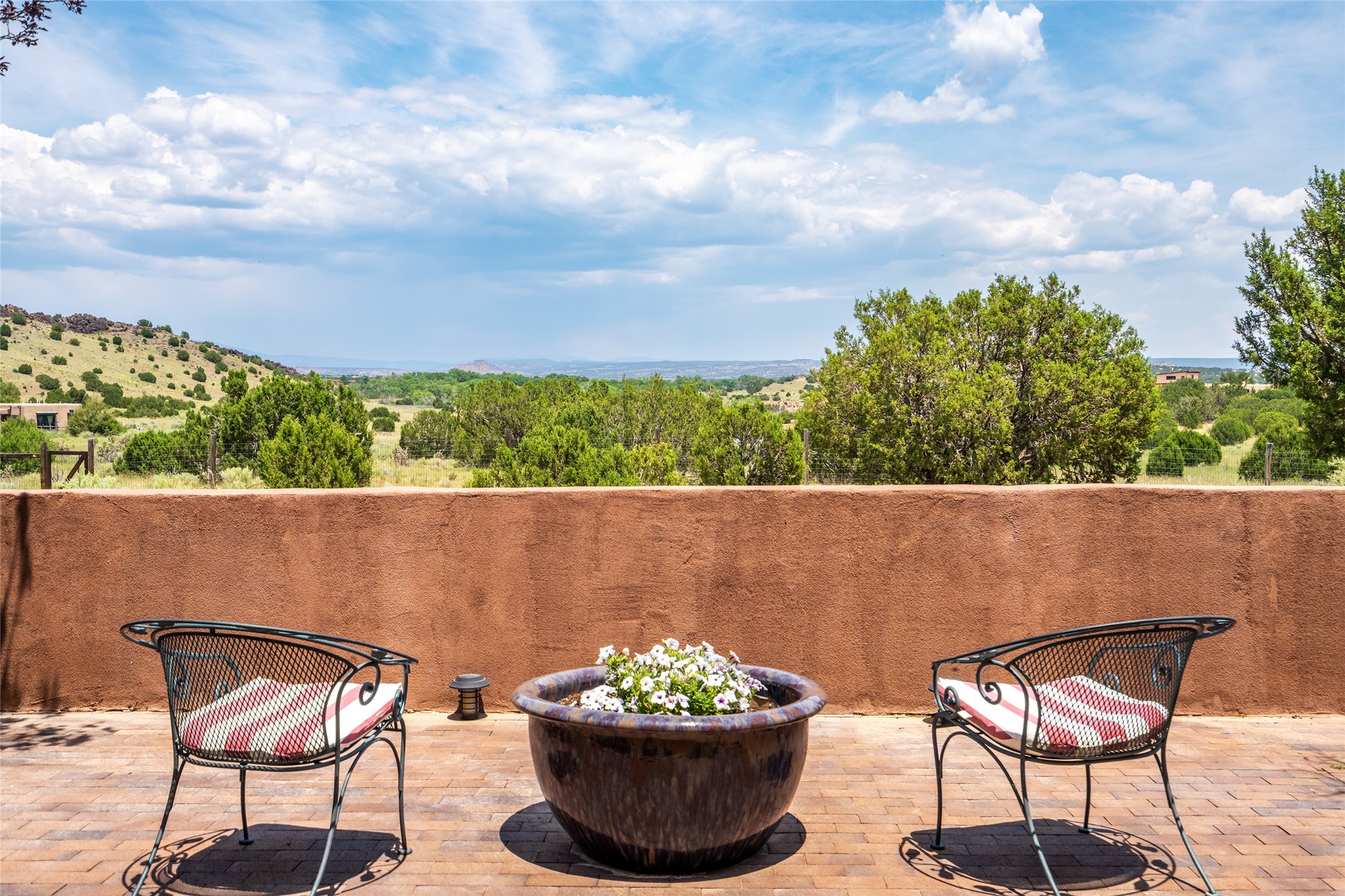 865A Camino Los Abuelos