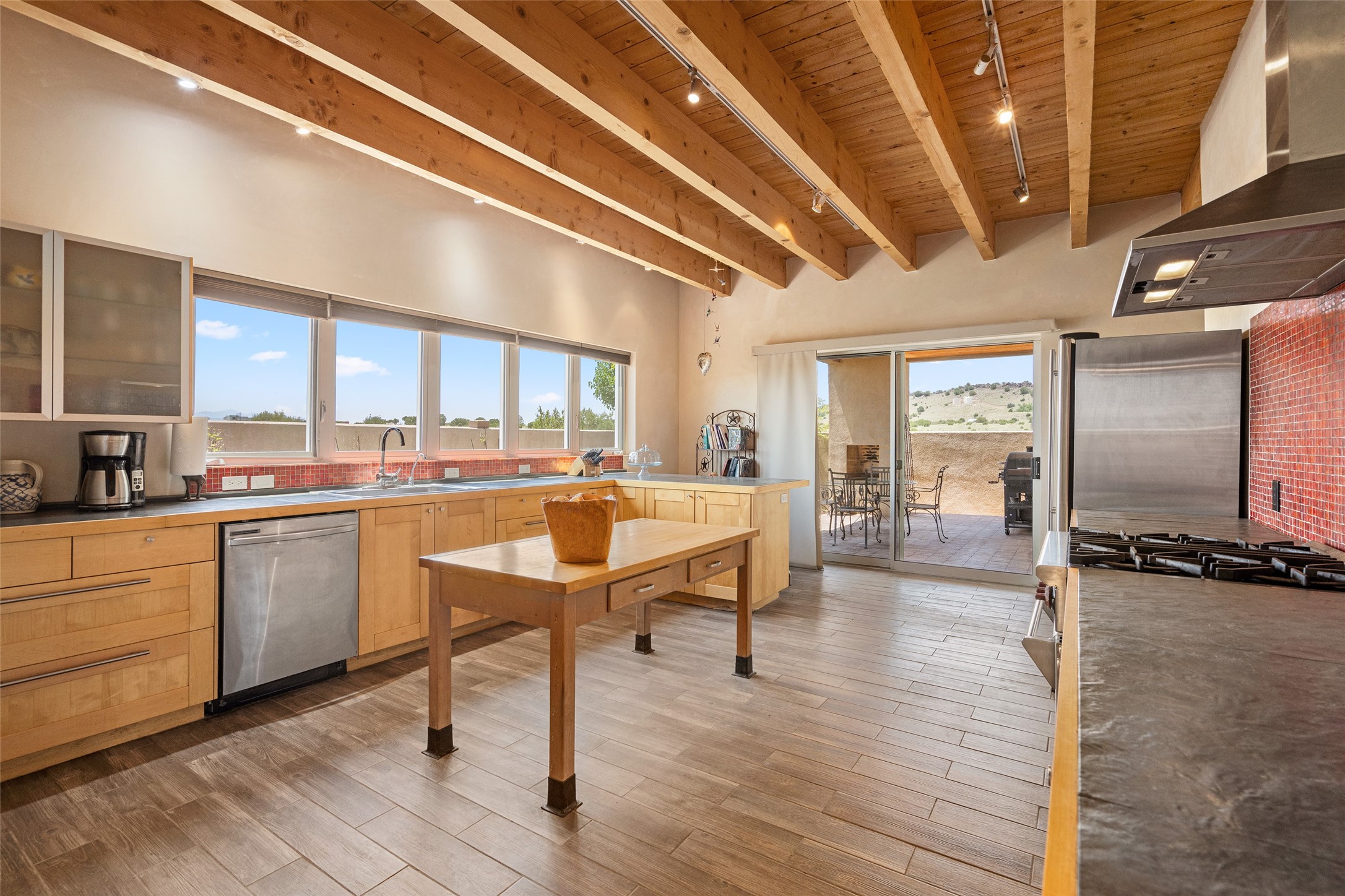 865A Camino Los Abuelos