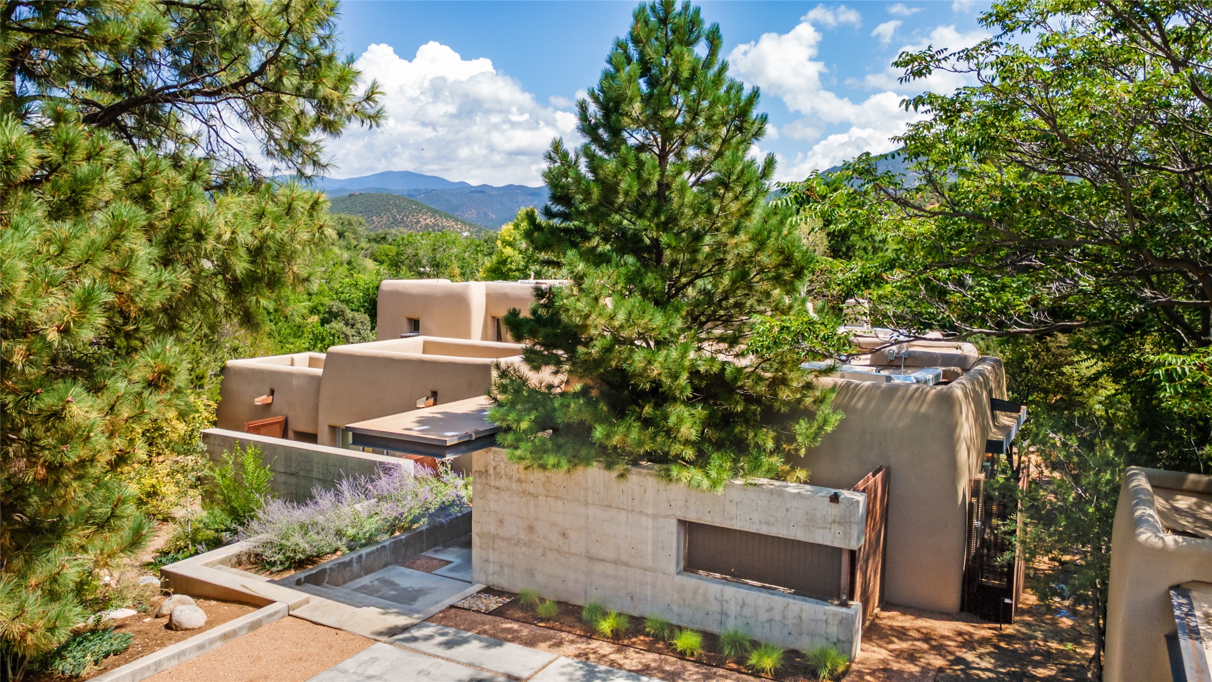 535 Camino Del Monte Sol