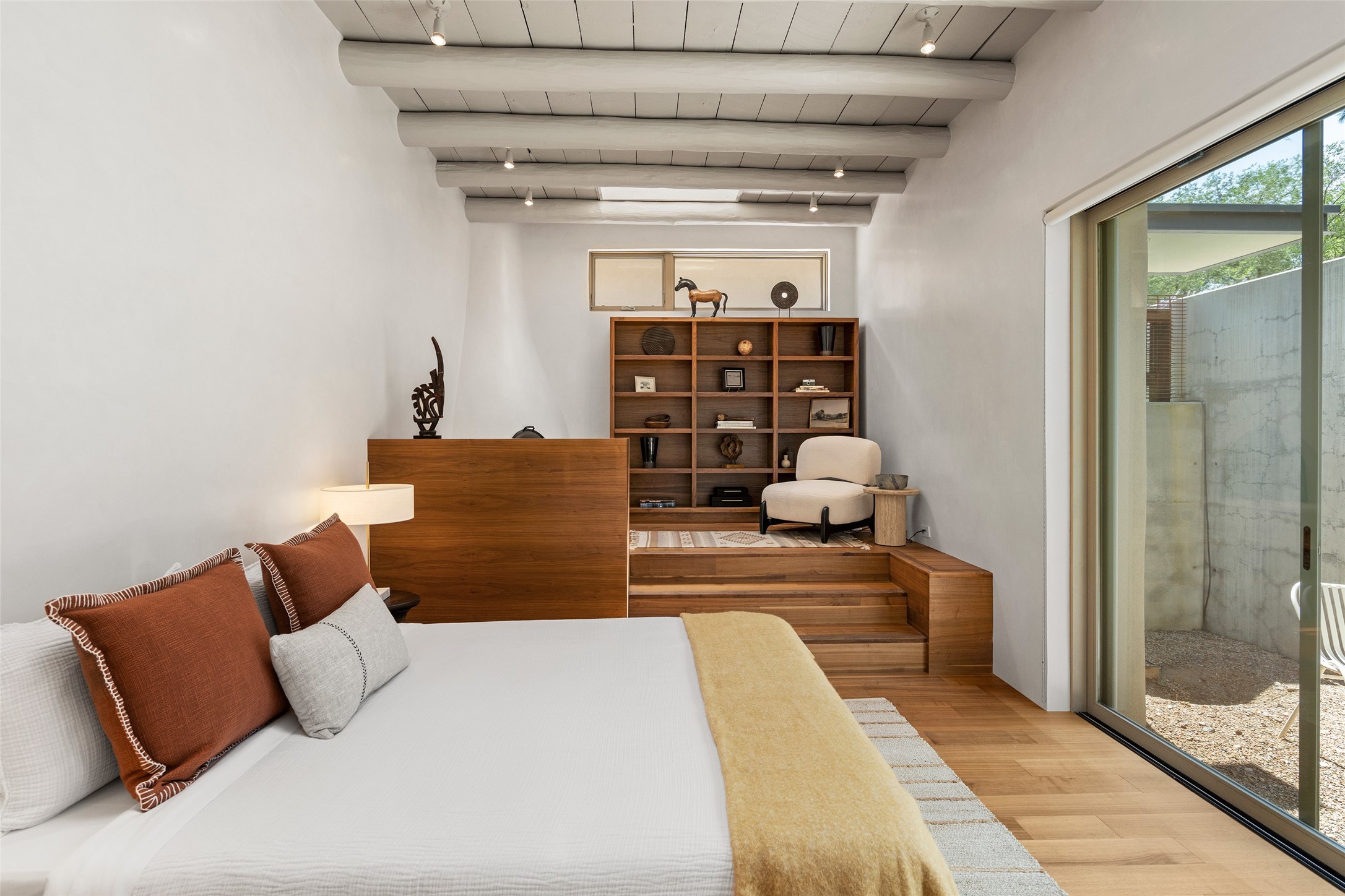 535 Camino Del Monte Sol