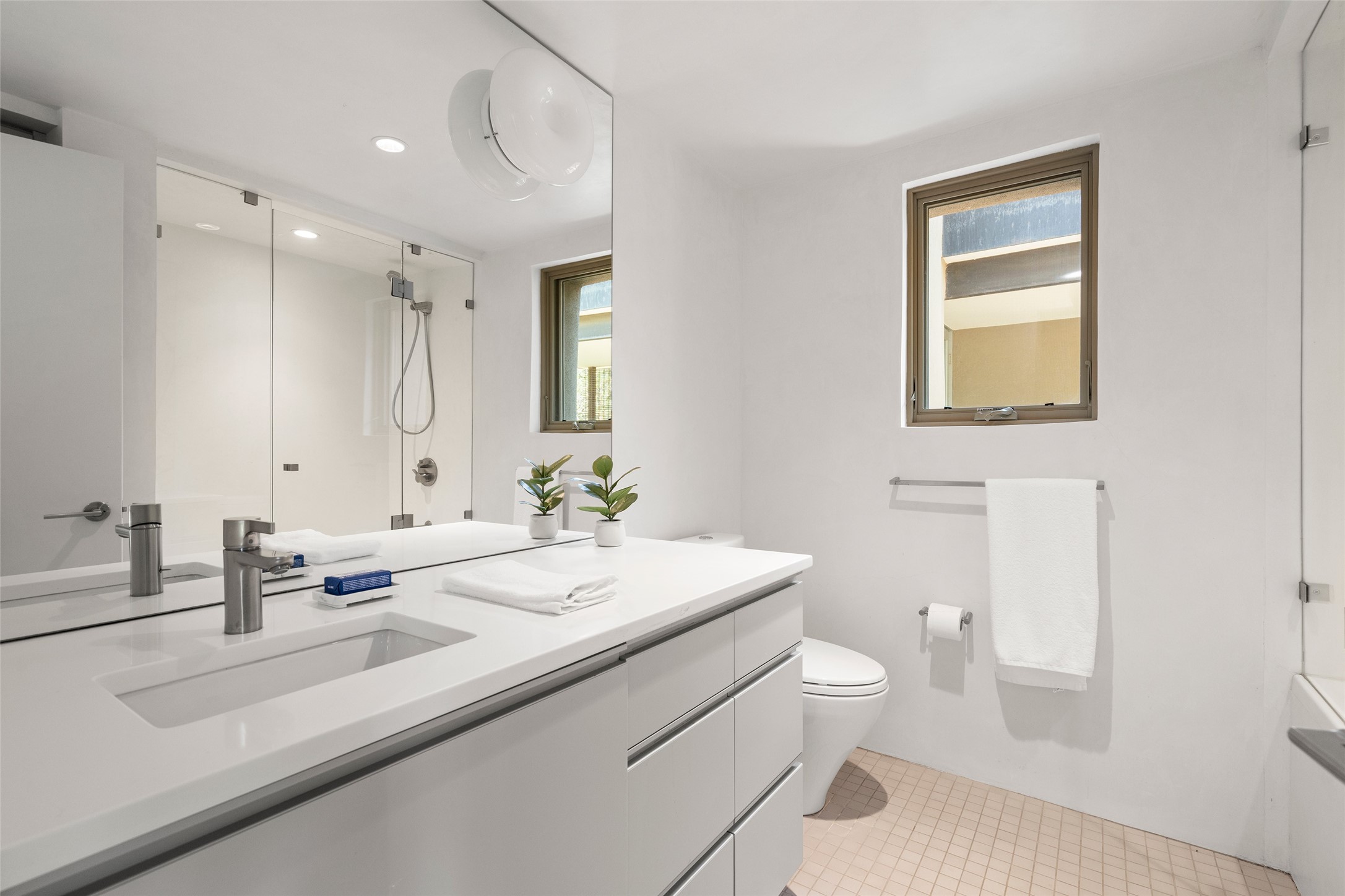 535 Camino Del Monte Sol