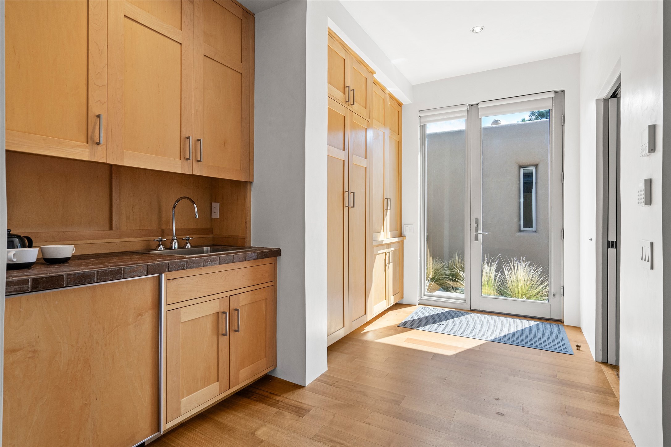 535 Camino Del Monte Sol