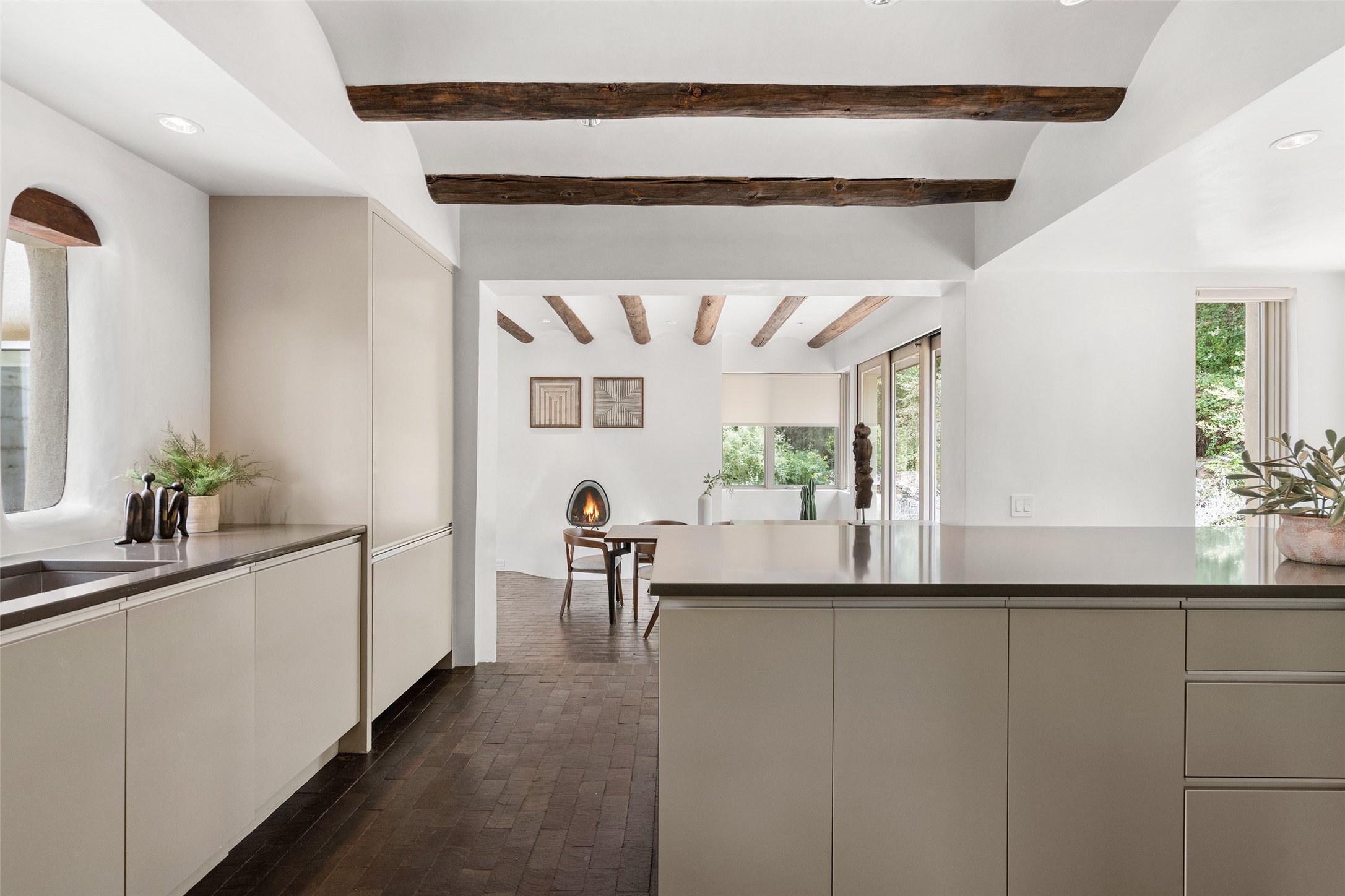 535 Camino Del Monte Sol