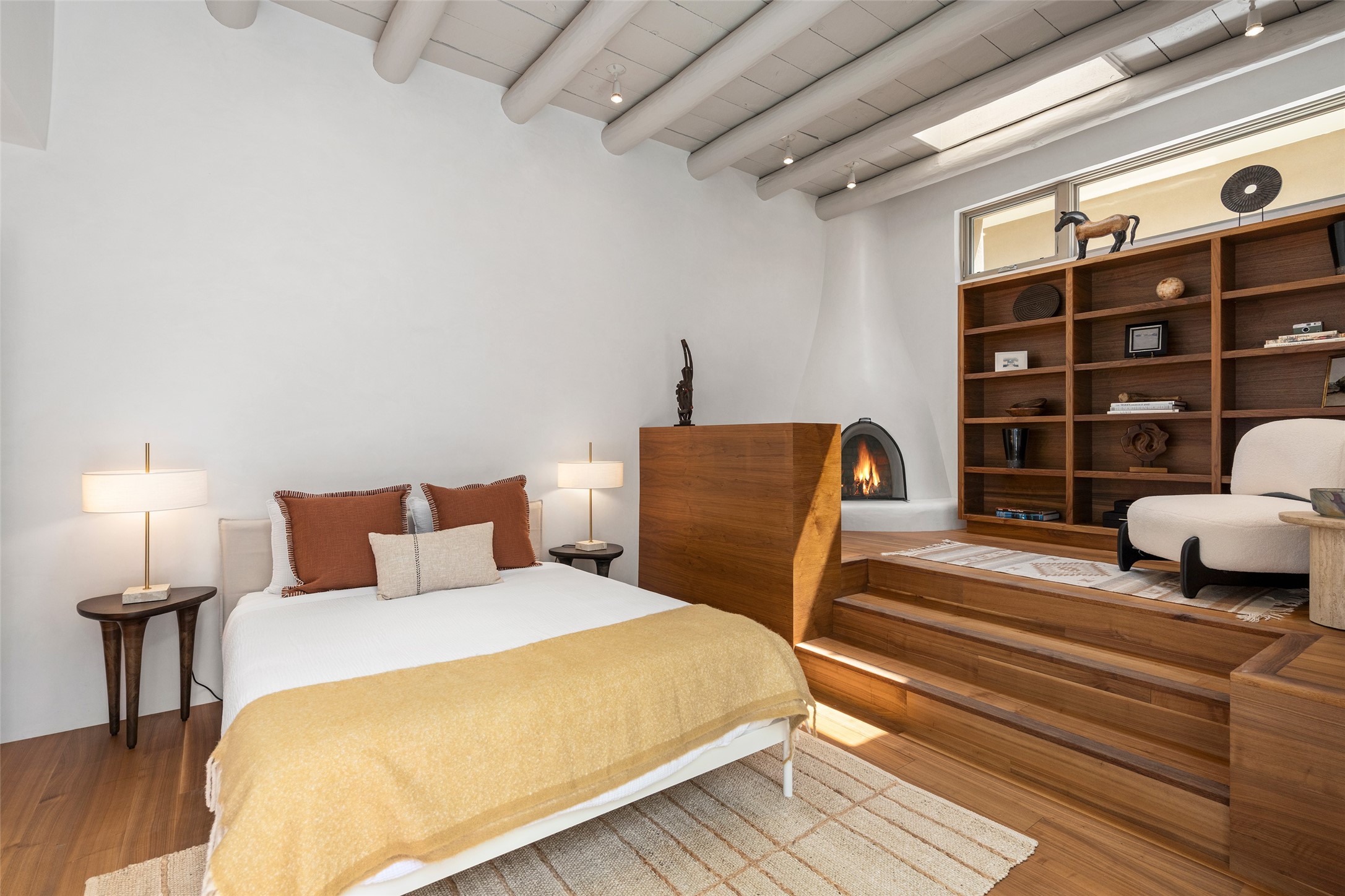 535 Camino Del Monte Sol