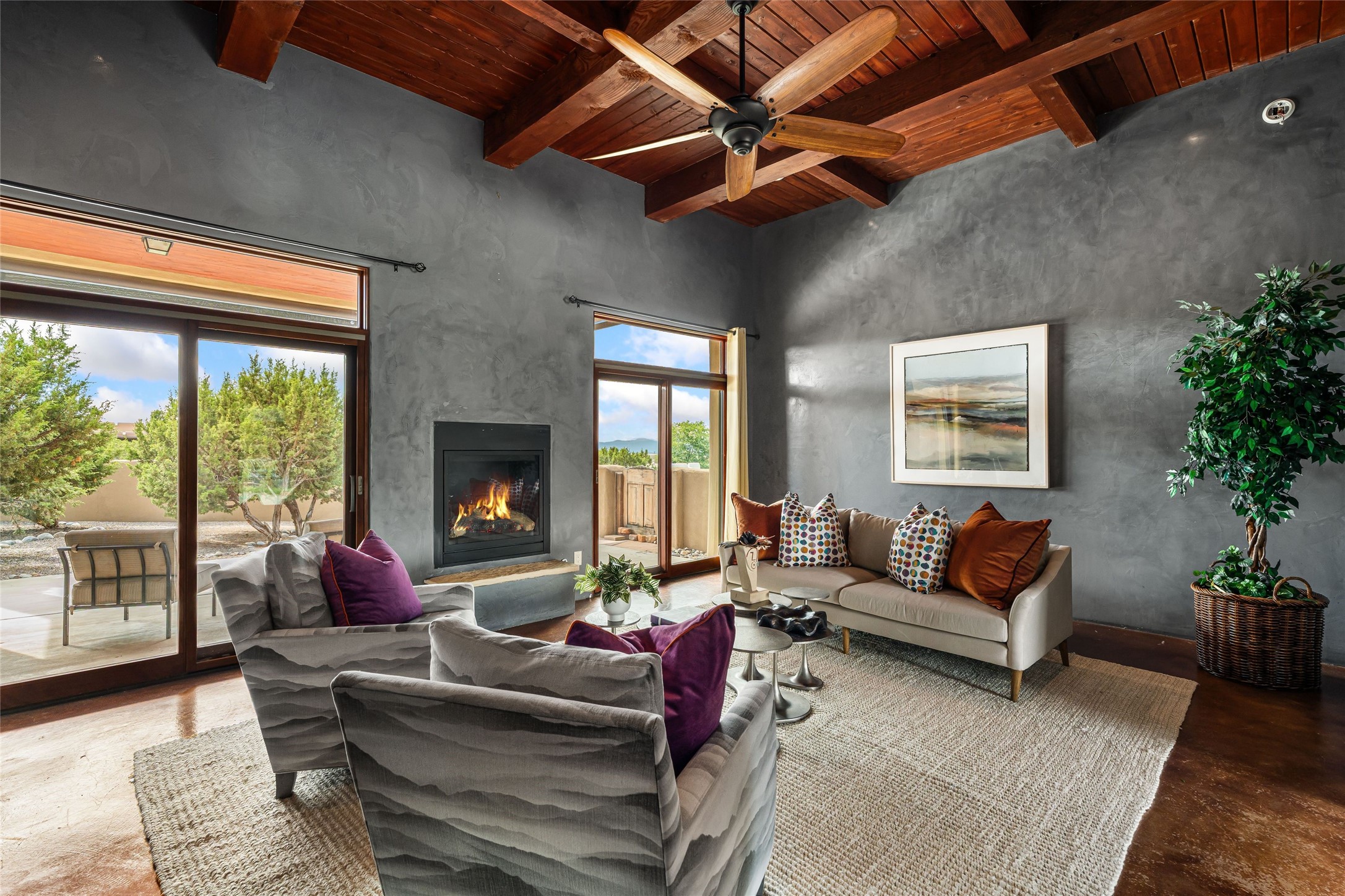 9 Via Diamante