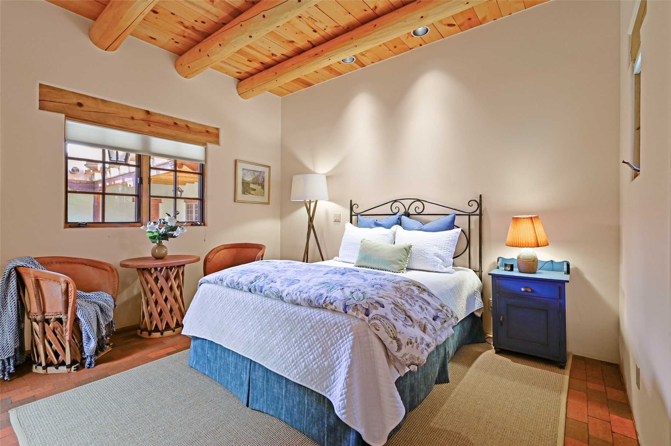 1017 Foothills Trail