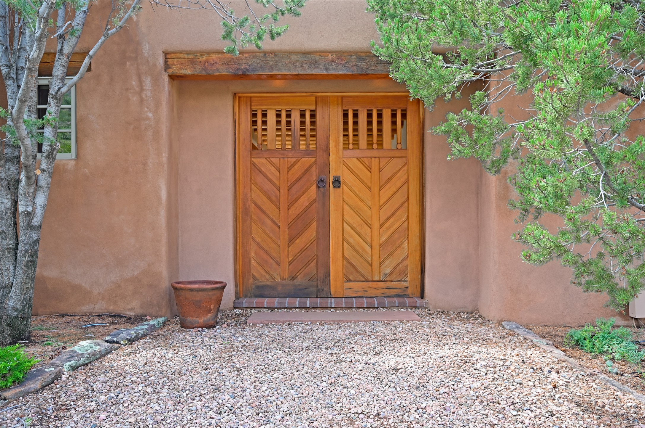 1017 Foothills Trail