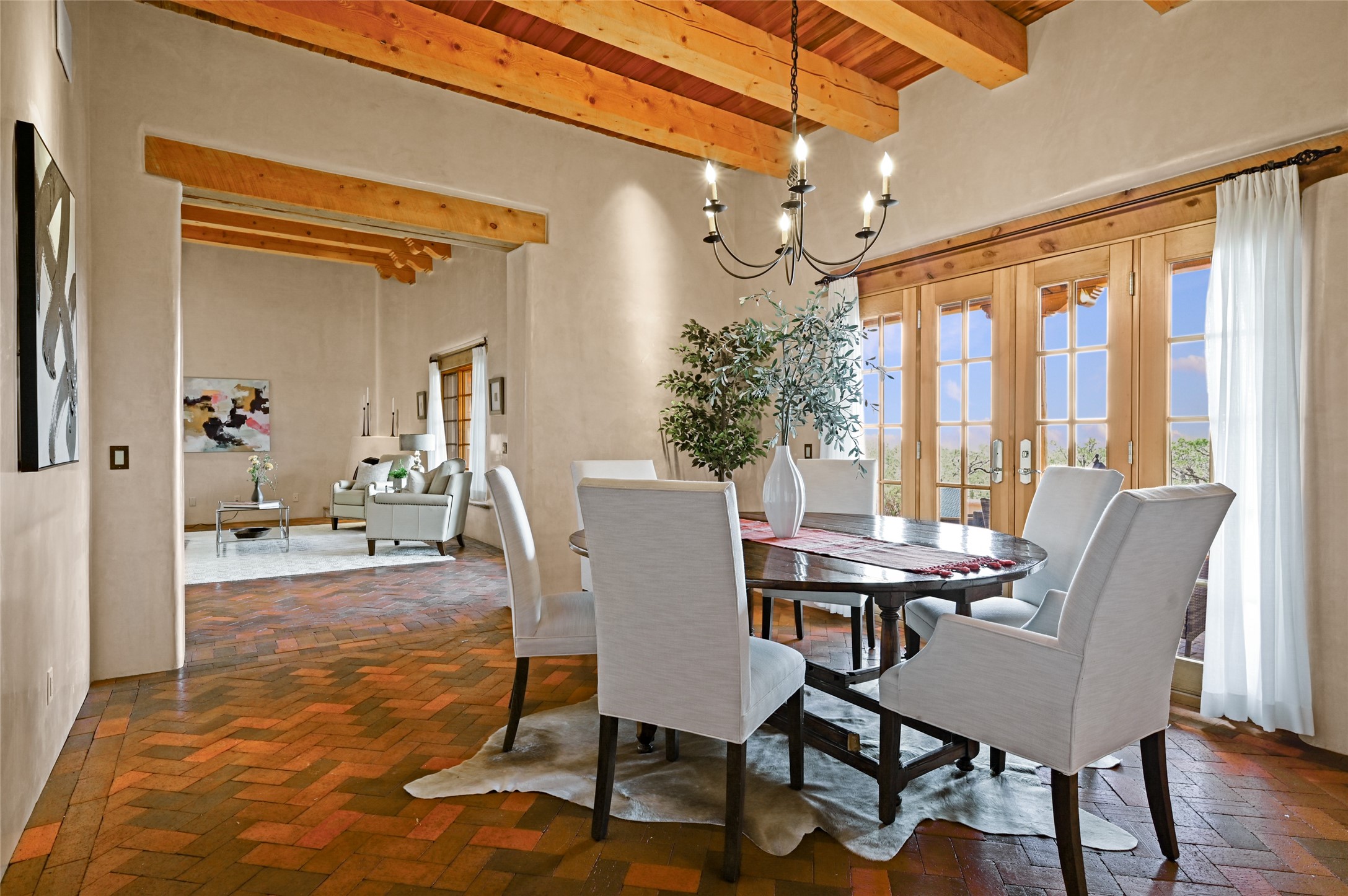 1017 Foothills Trail