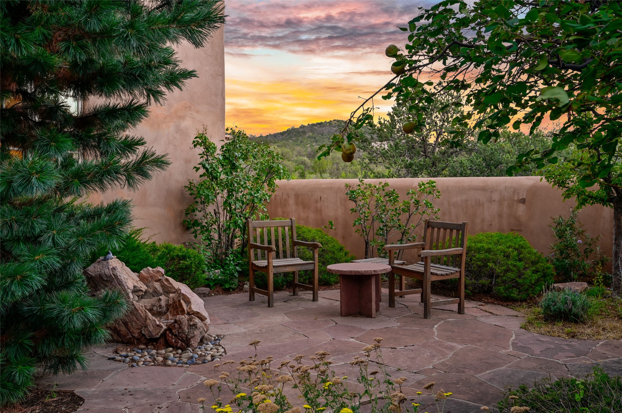 1017 Foothills Trail