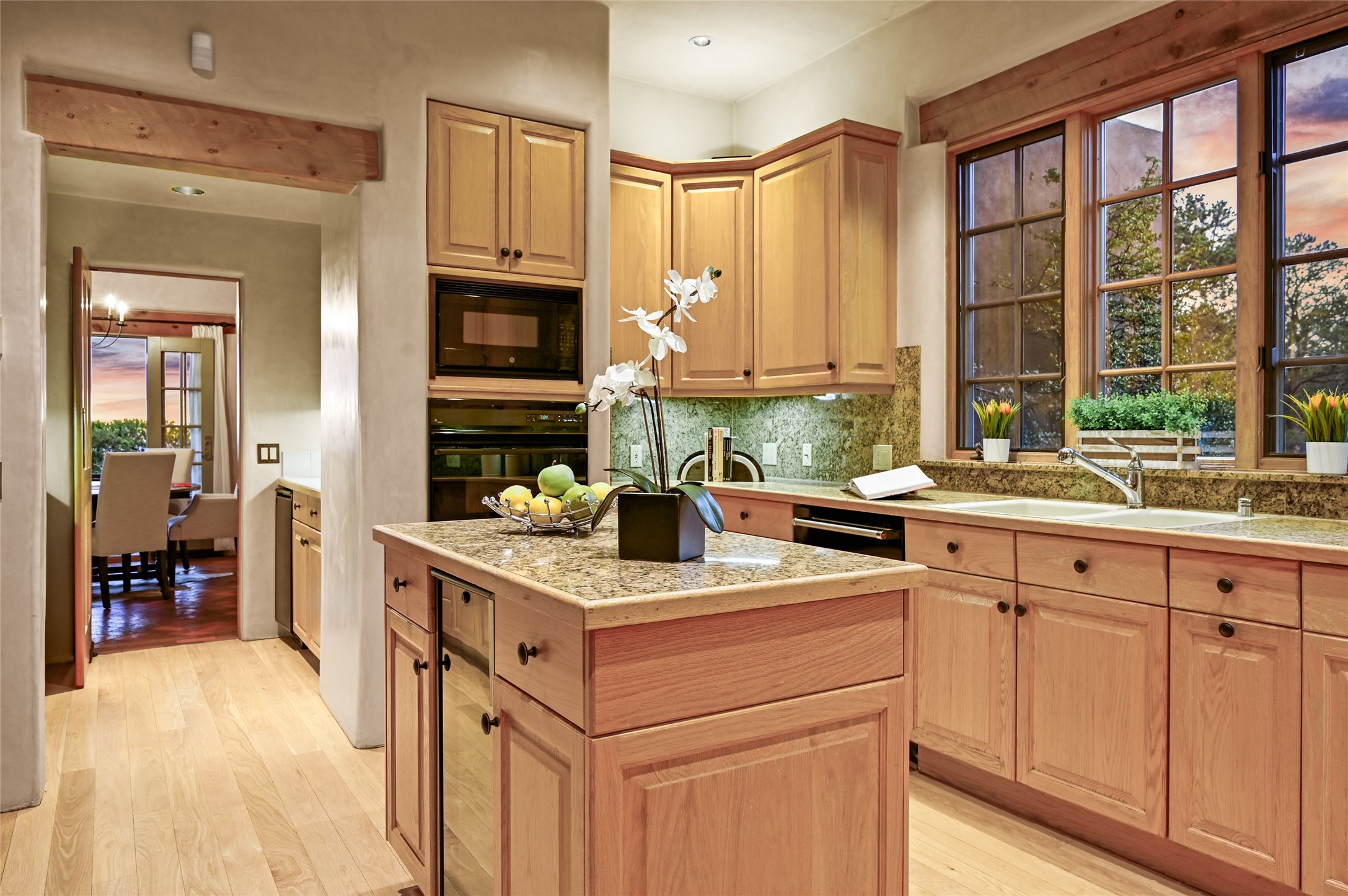 1017 Foothills Trail