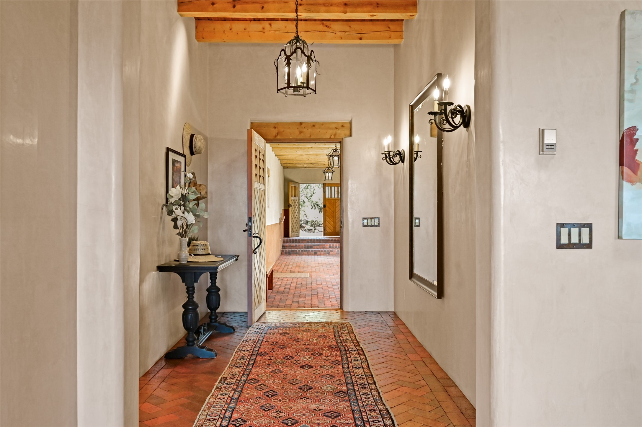1017 Foothills Trail