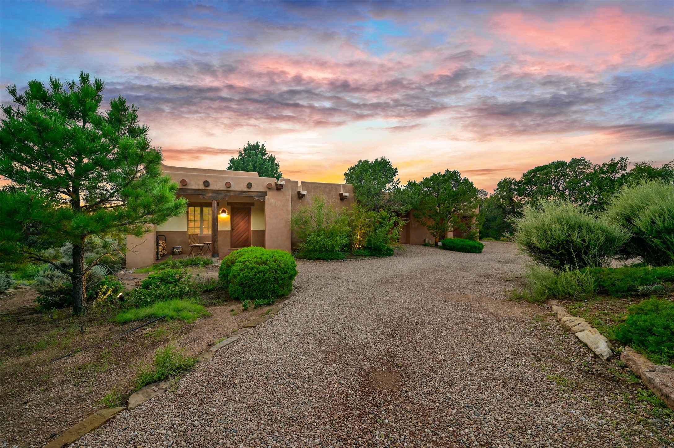 1017 Foothills Trail
