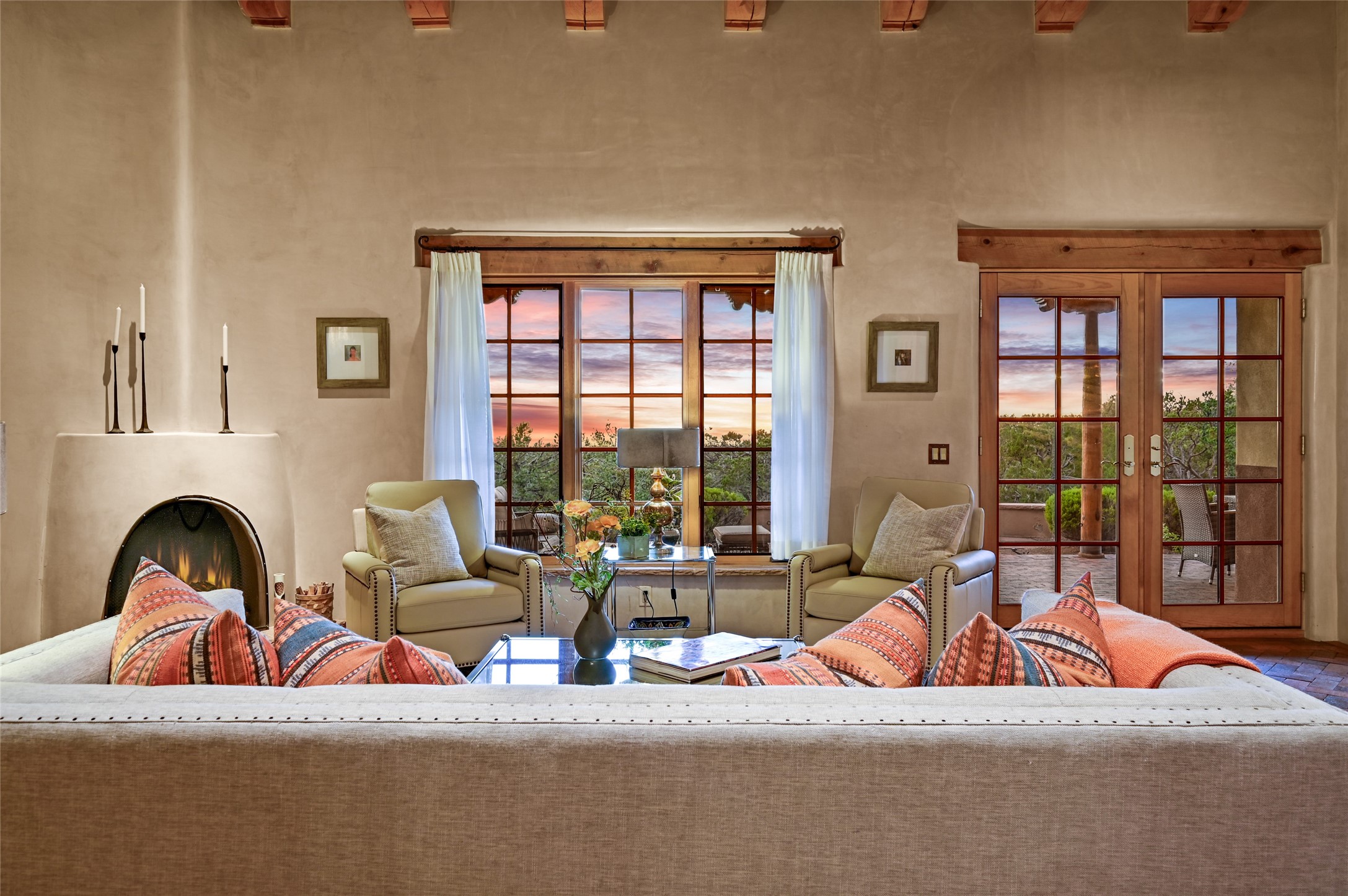 1017 Foothills Trail