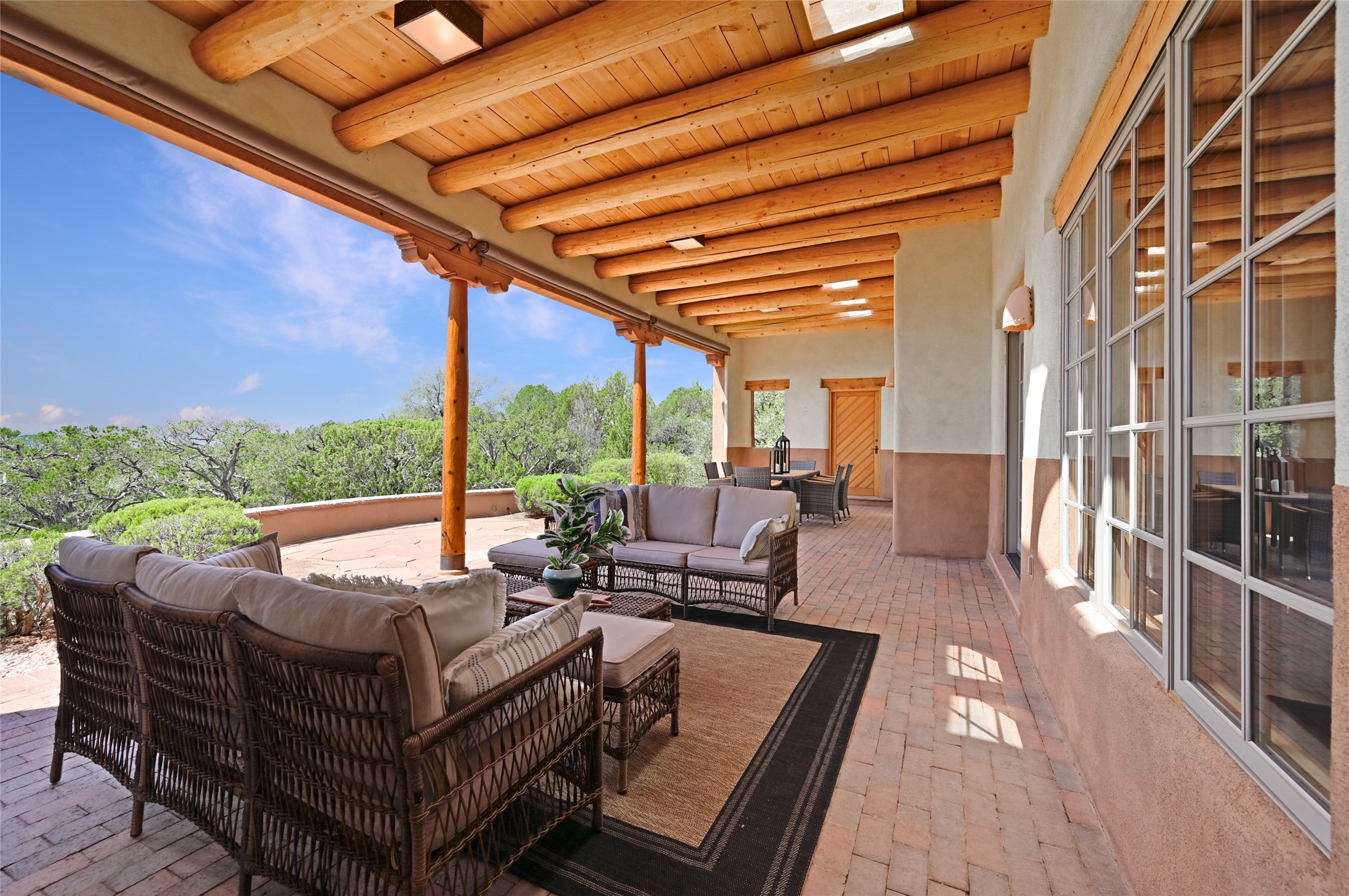 1017 Foothills Trail