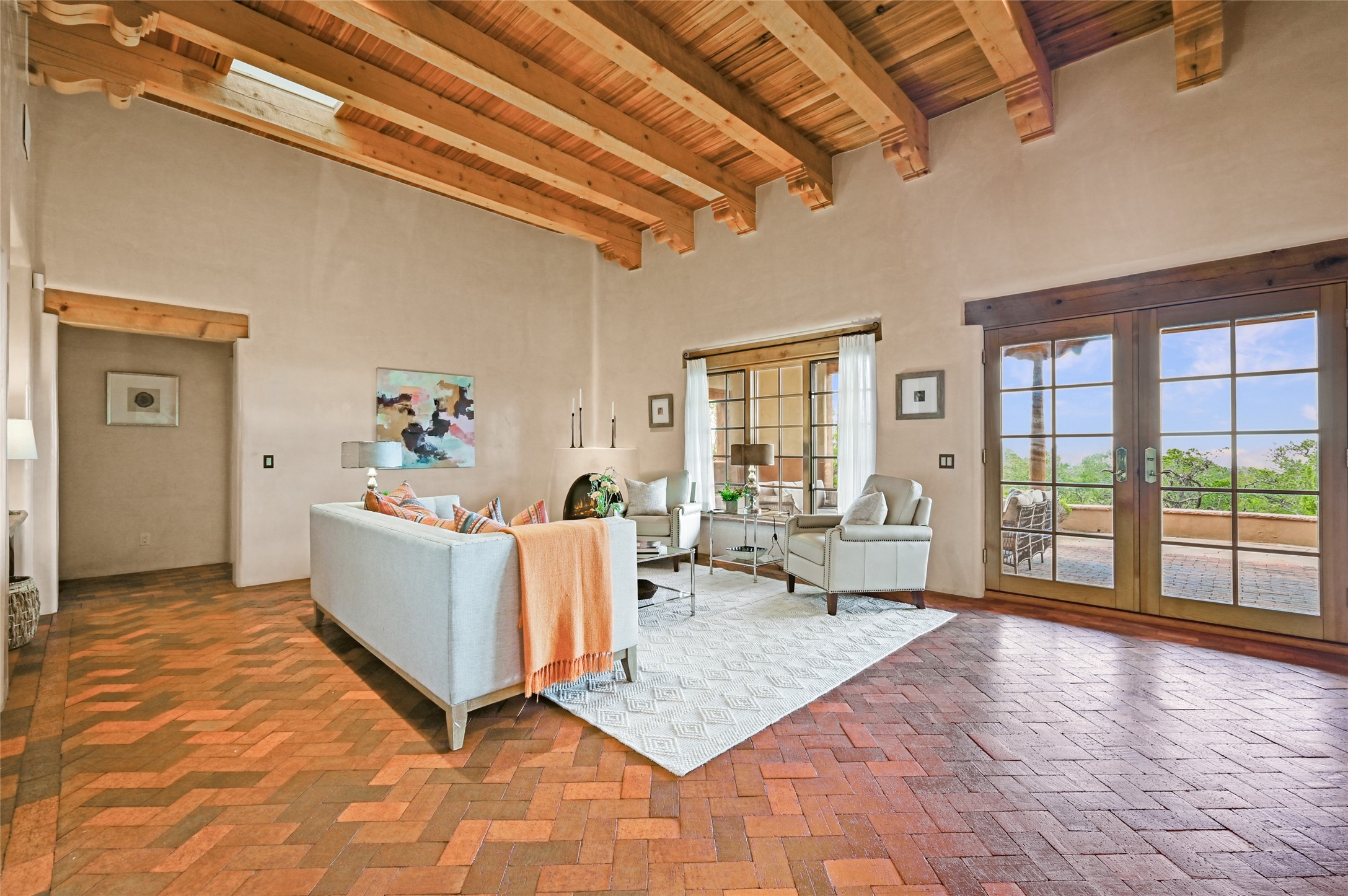 1017 Foothills Trail