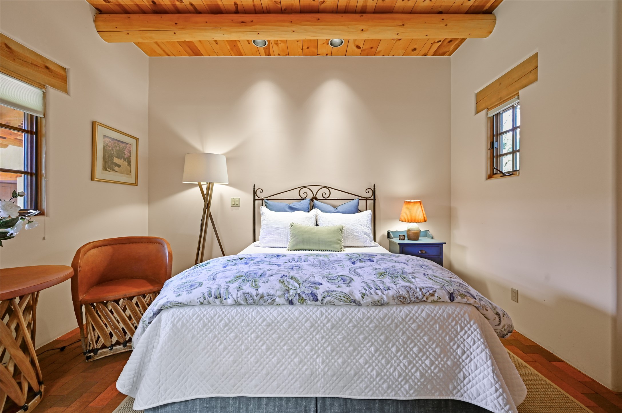 1017 Foothills Trail