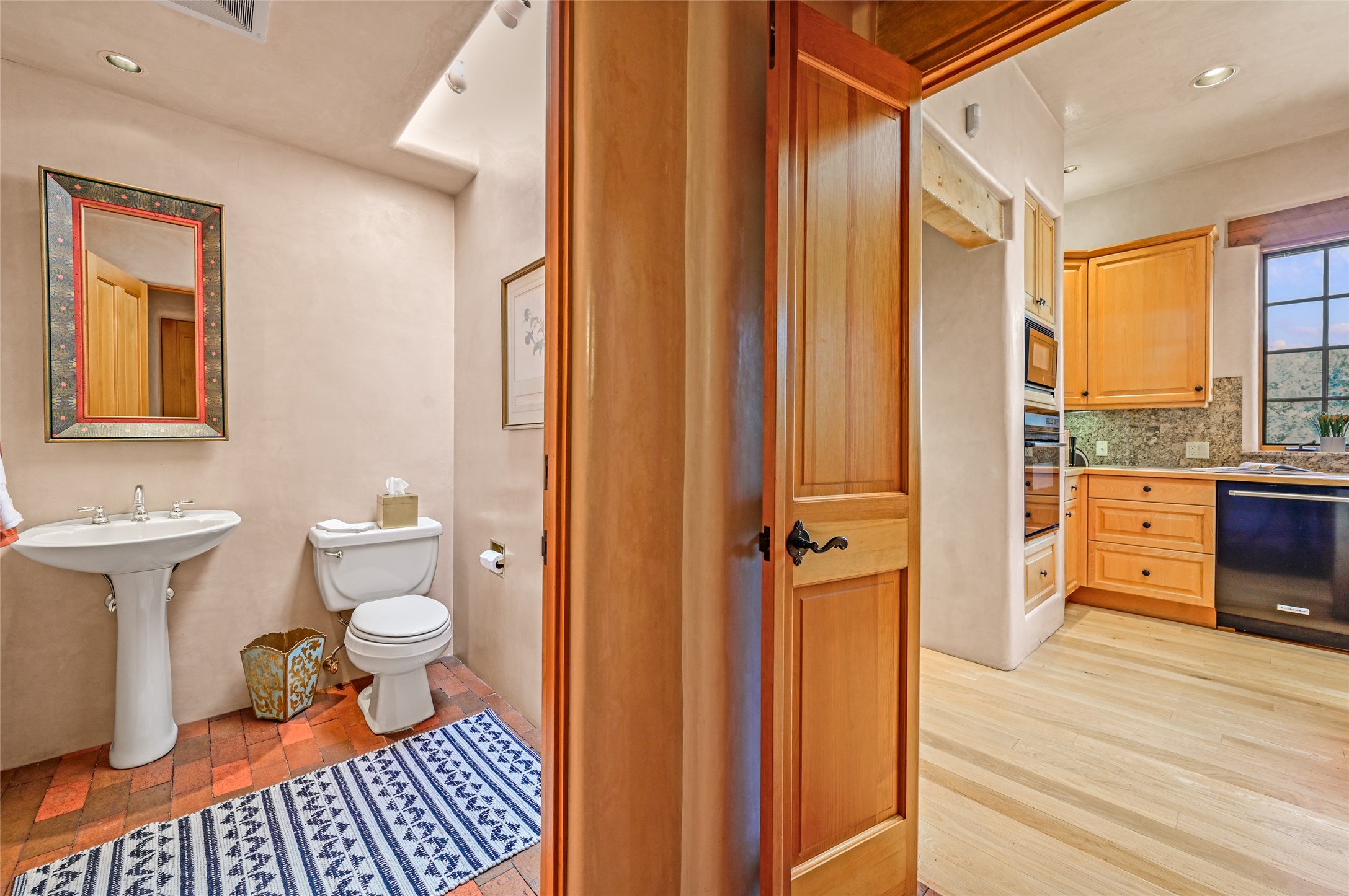 1017 Foothills Trail