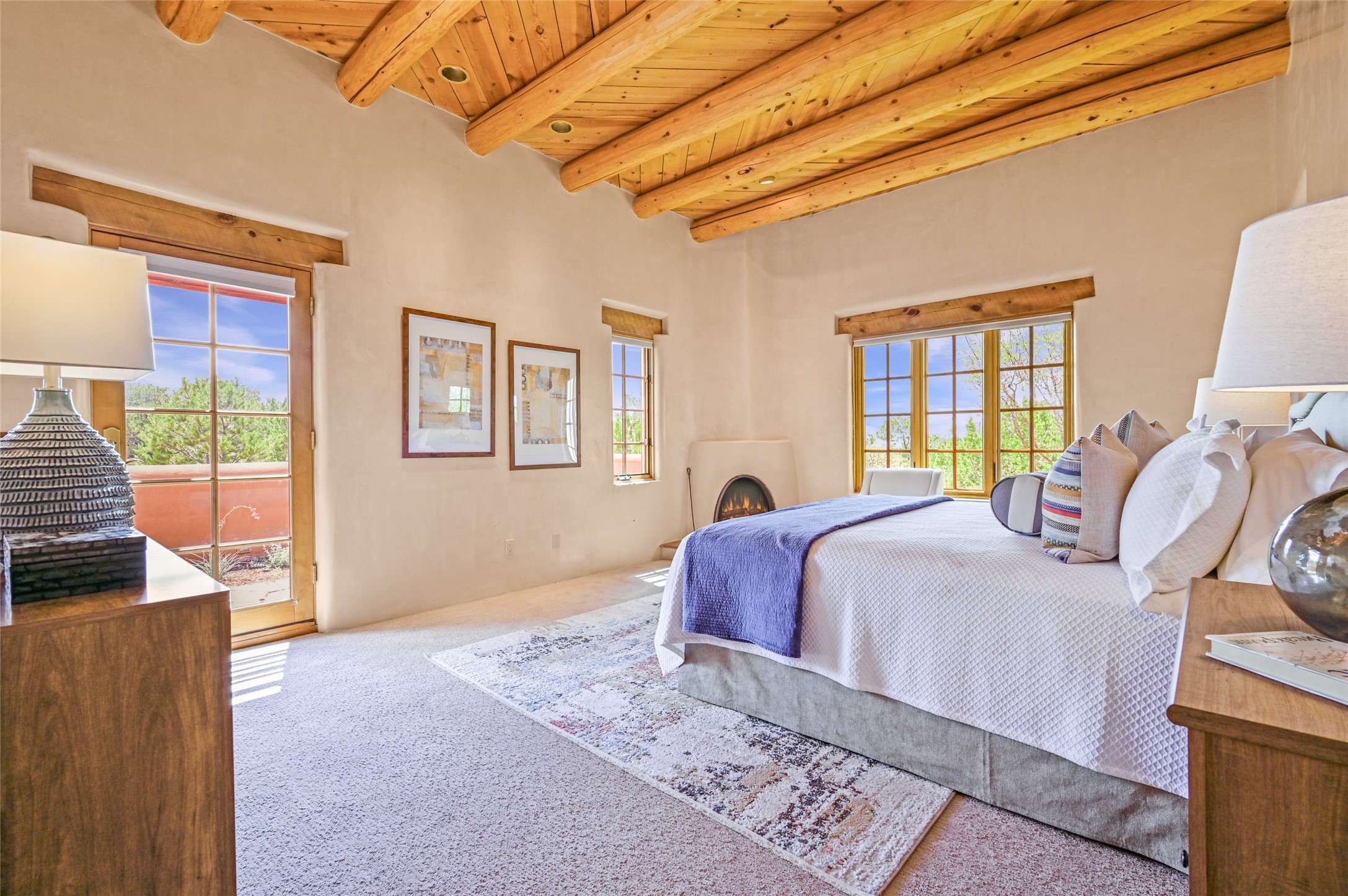 1017 Foothills Trail