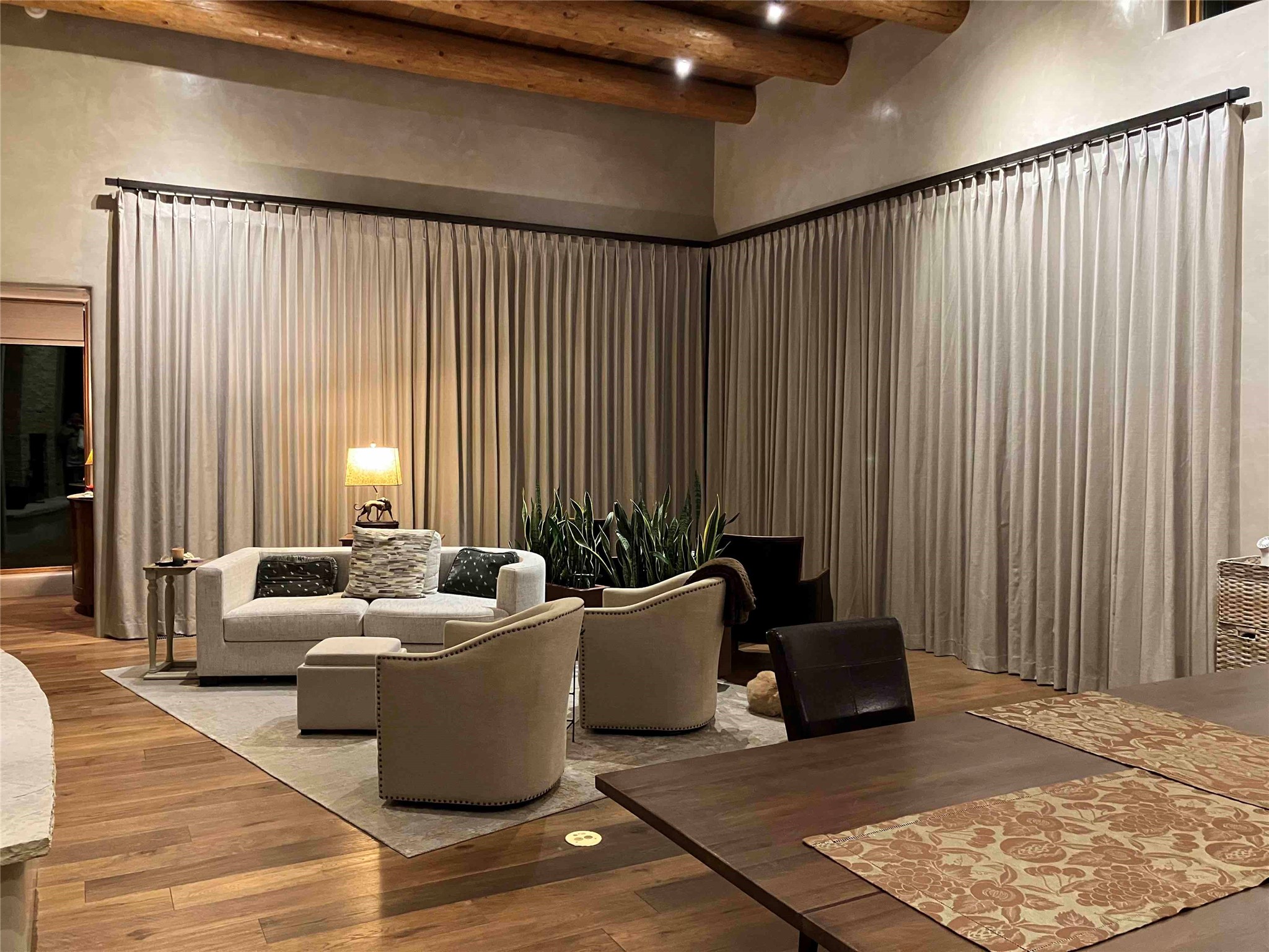 54 Paseo Aragon