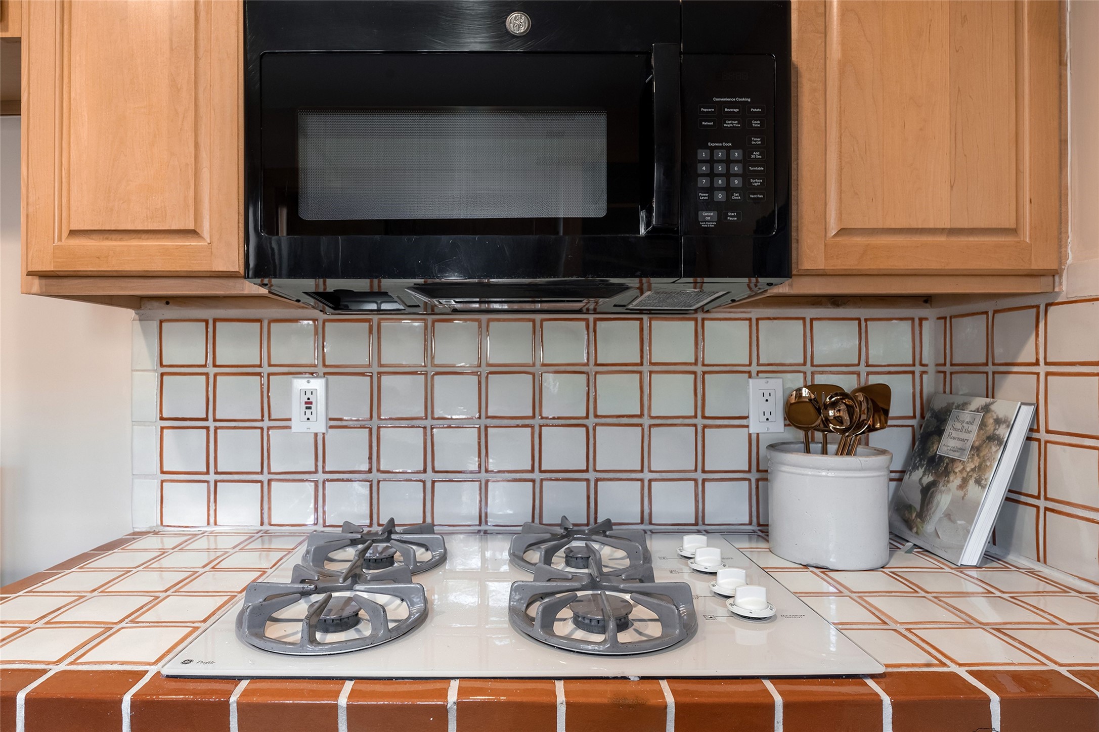 211 Rosario Boulevard 14
