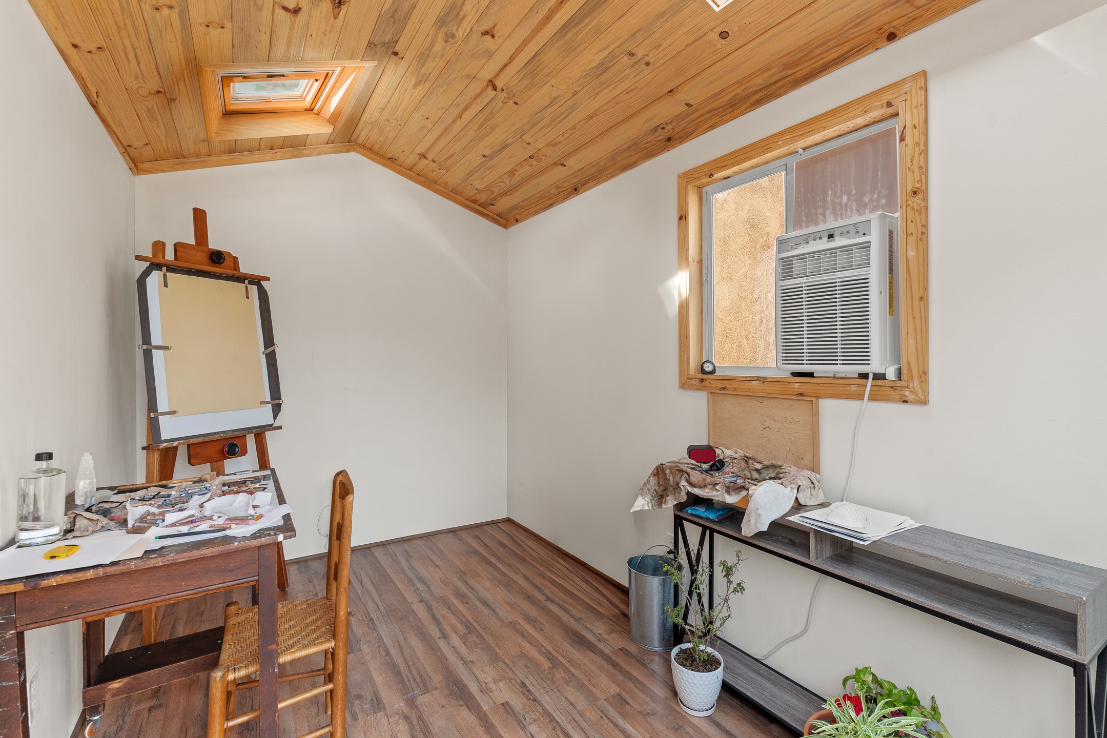 6927 Golden Mesa