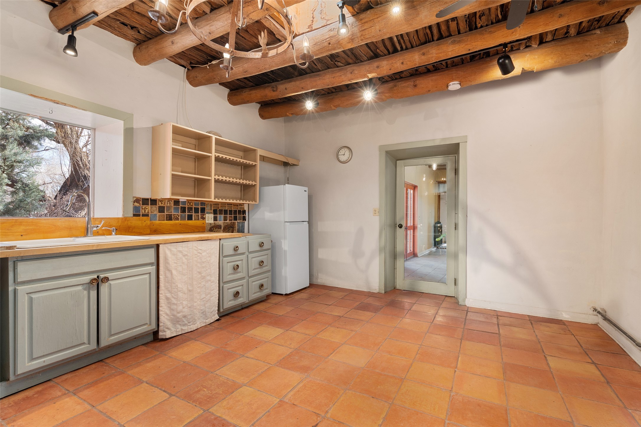 10 A Via La Puente A