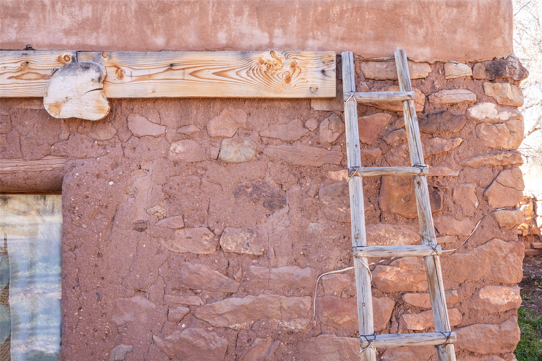 10 A&B Via La Puente A&B