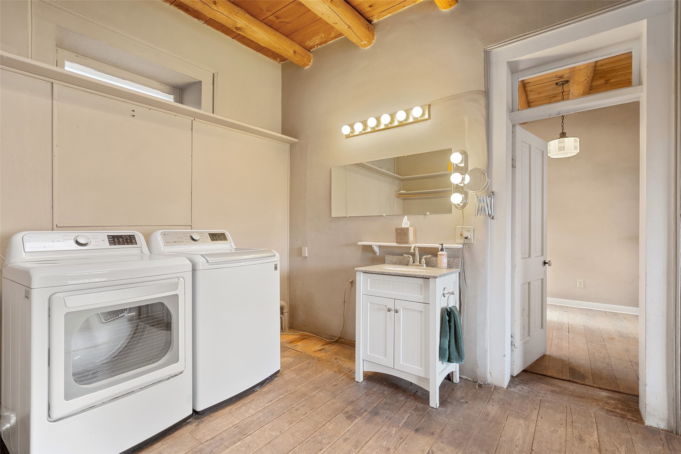 10 A&B Via La Puente A&B