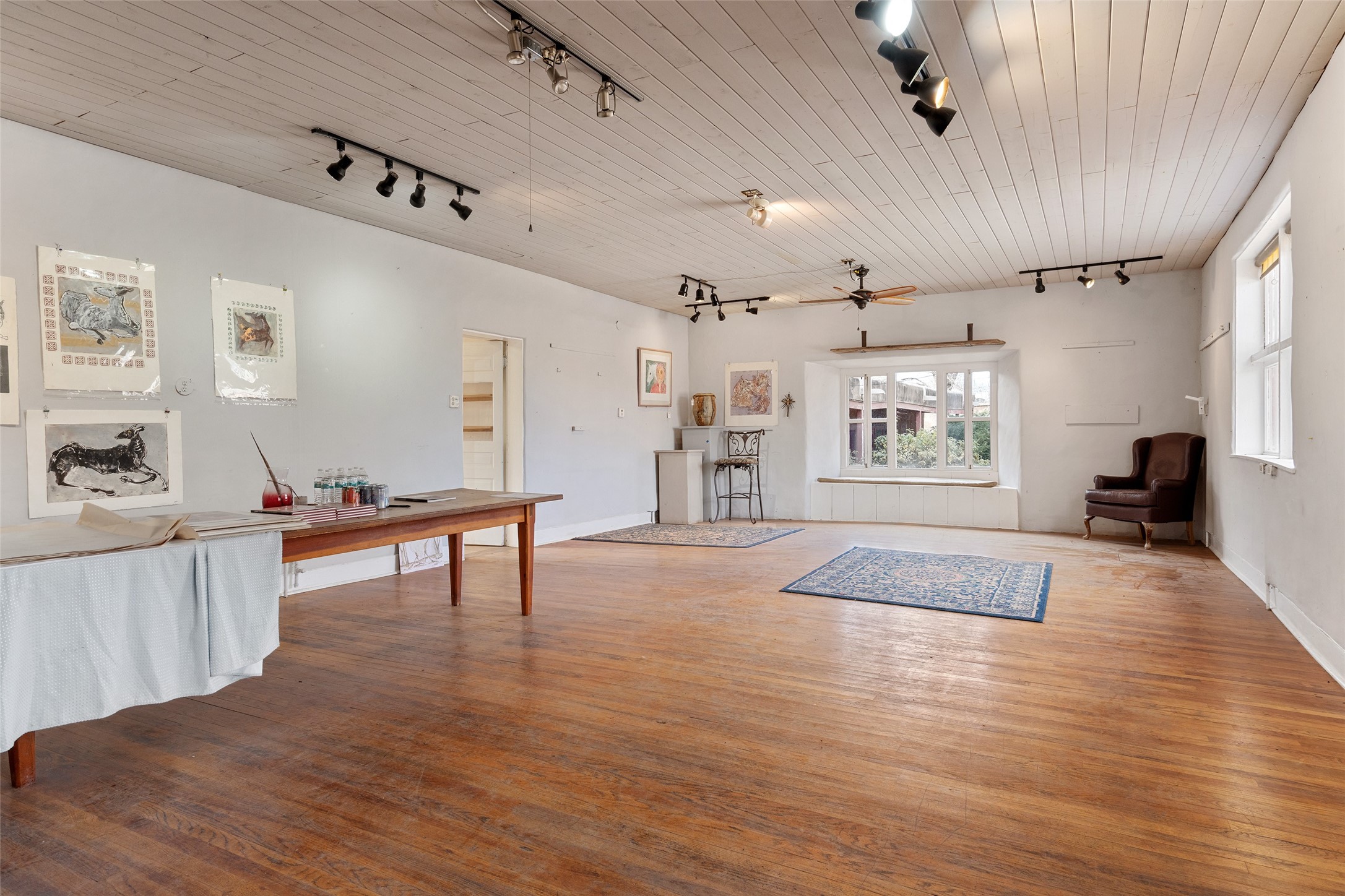 10 A&B Via La Puente A&B