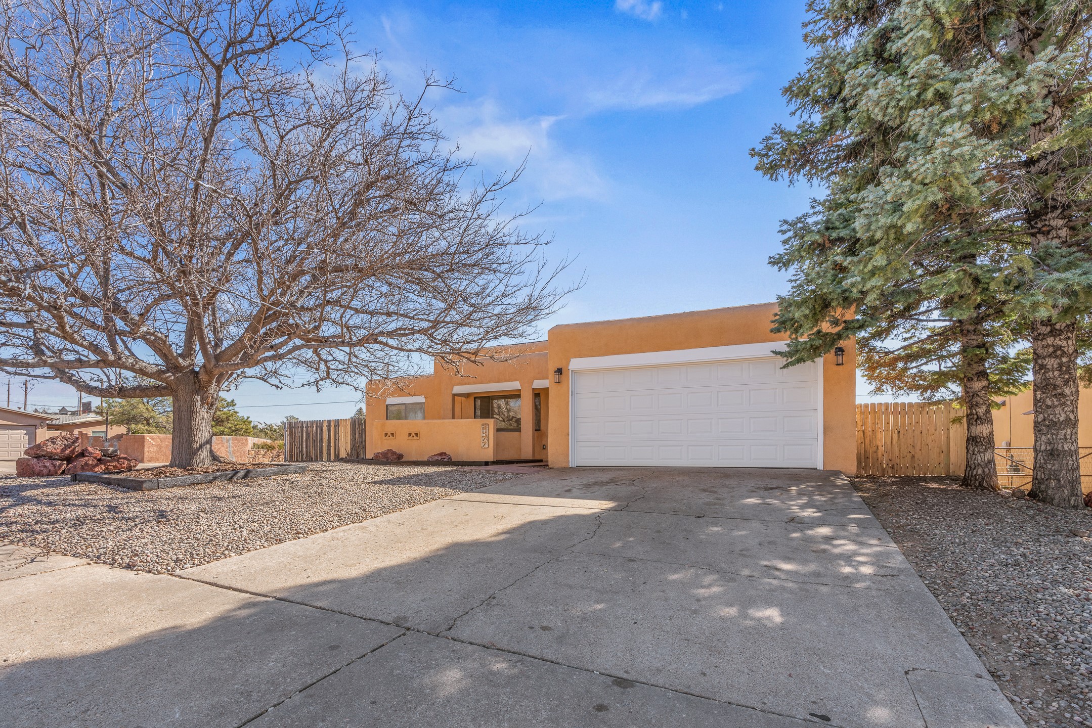 2477 Camino Capitan