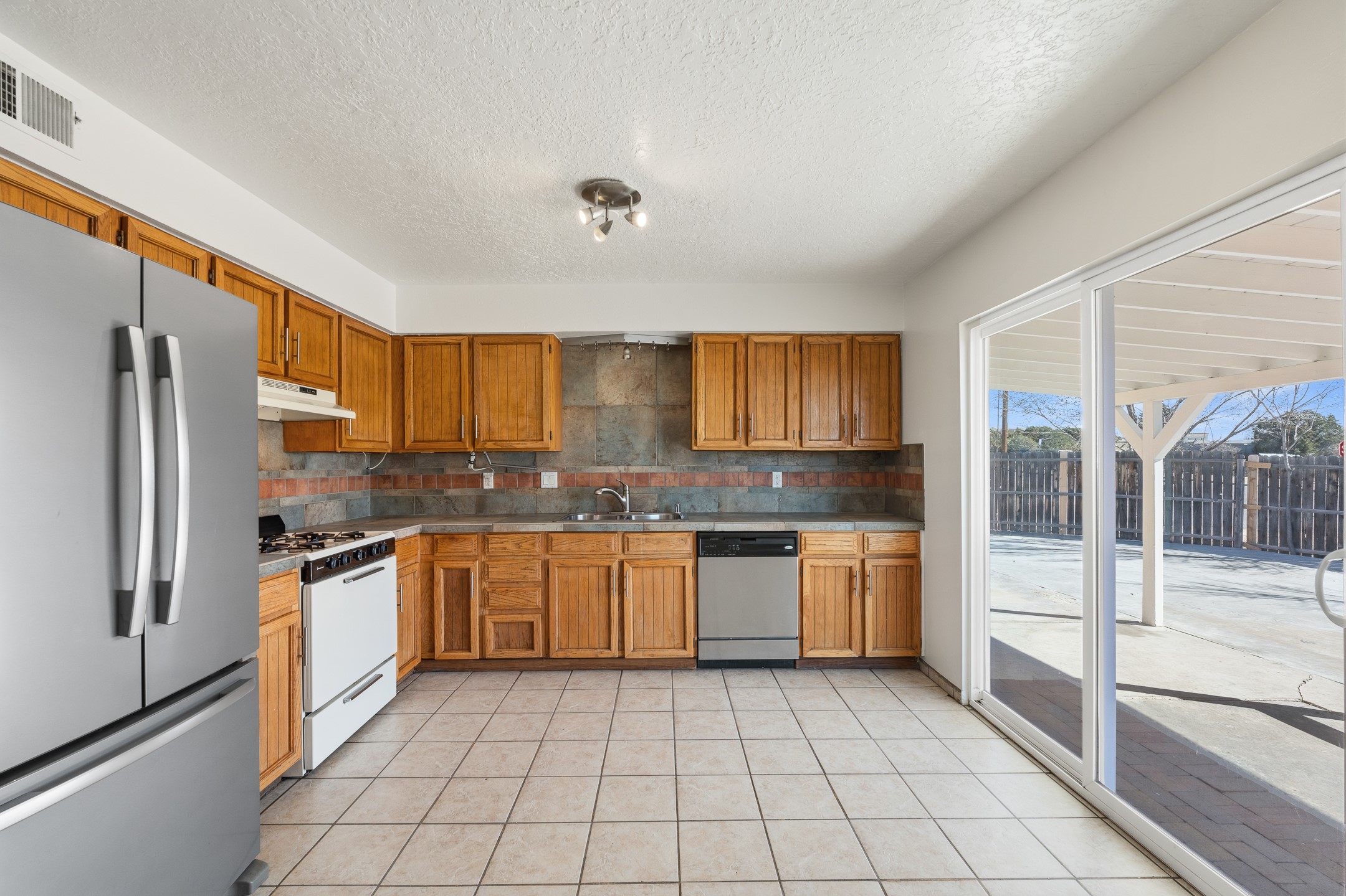 2477 Camino Capitan