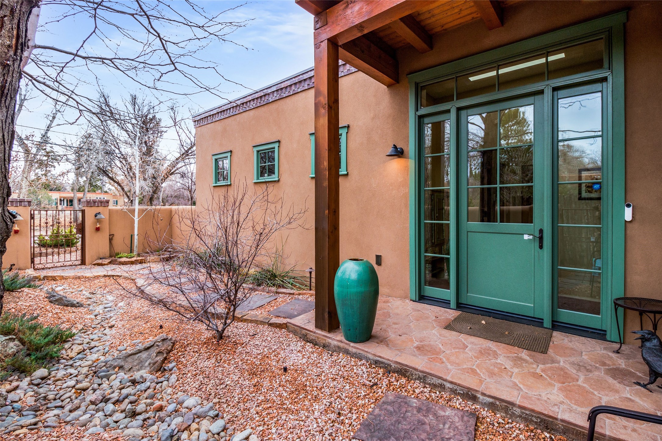 617 1/2 Acequia Madre