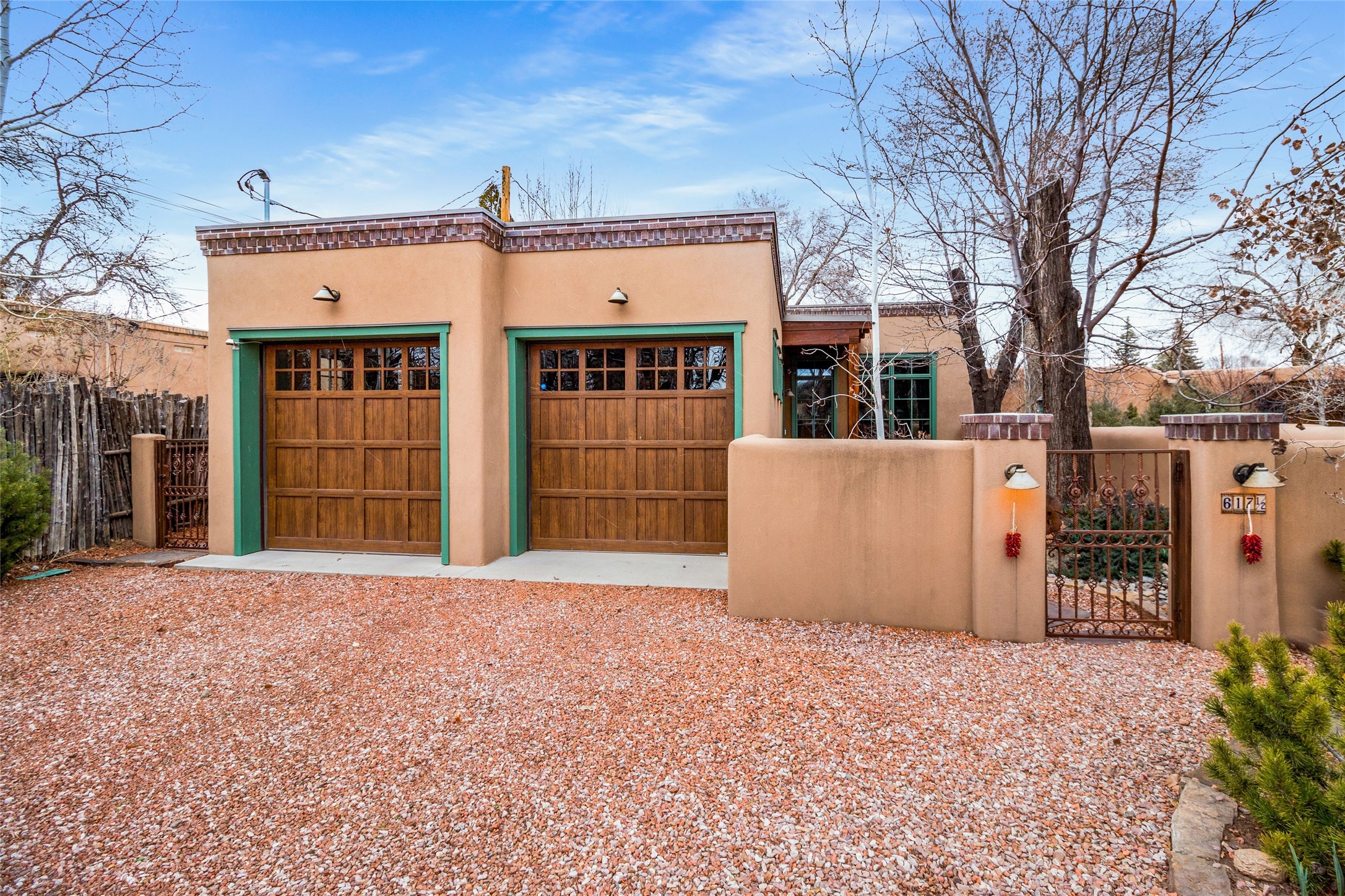 617 1/2 Acequia Madre