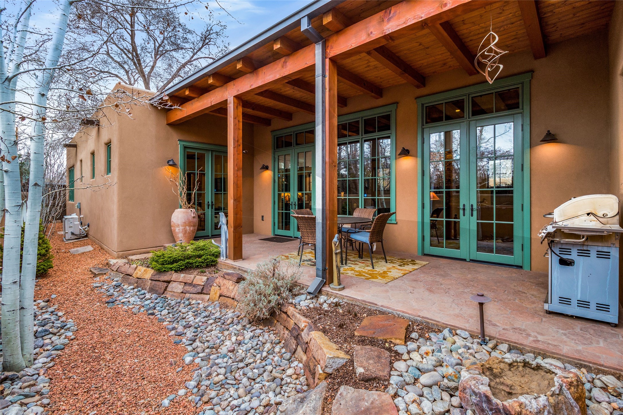 617 1/2 Acequia Madre
