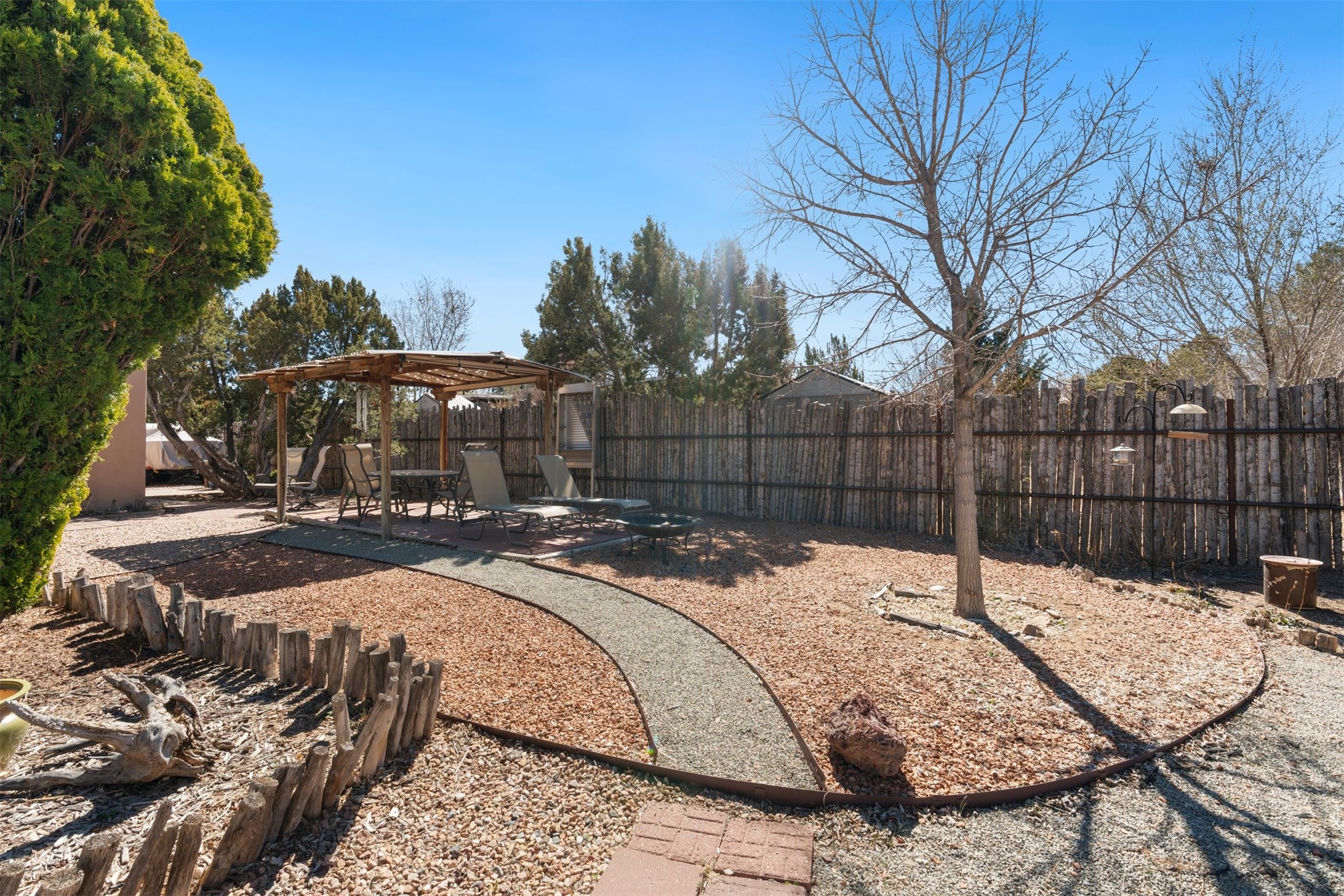 2504 Calle Delfino